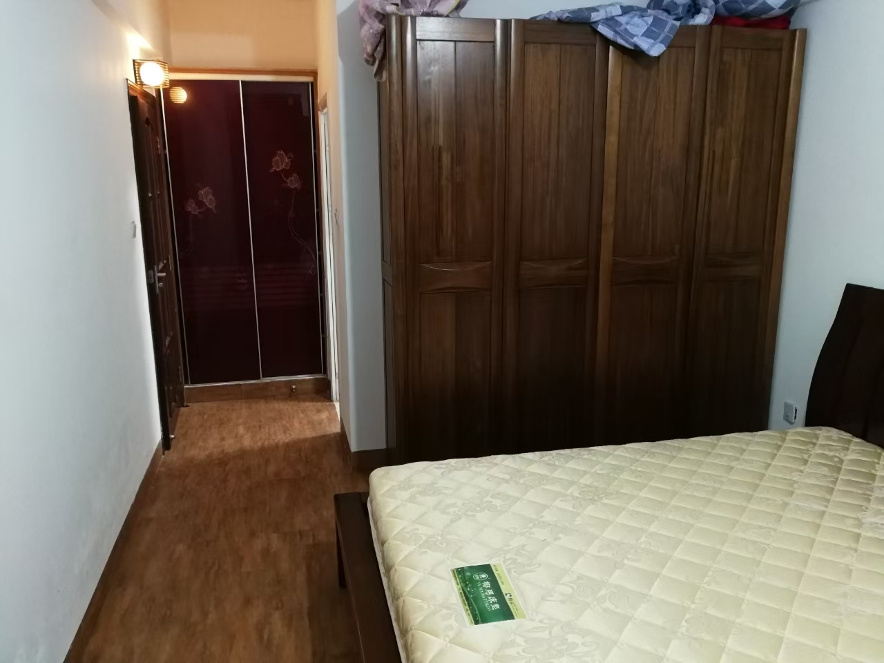 国贸大院  3室2厅2卫    2500.0元/月室内图