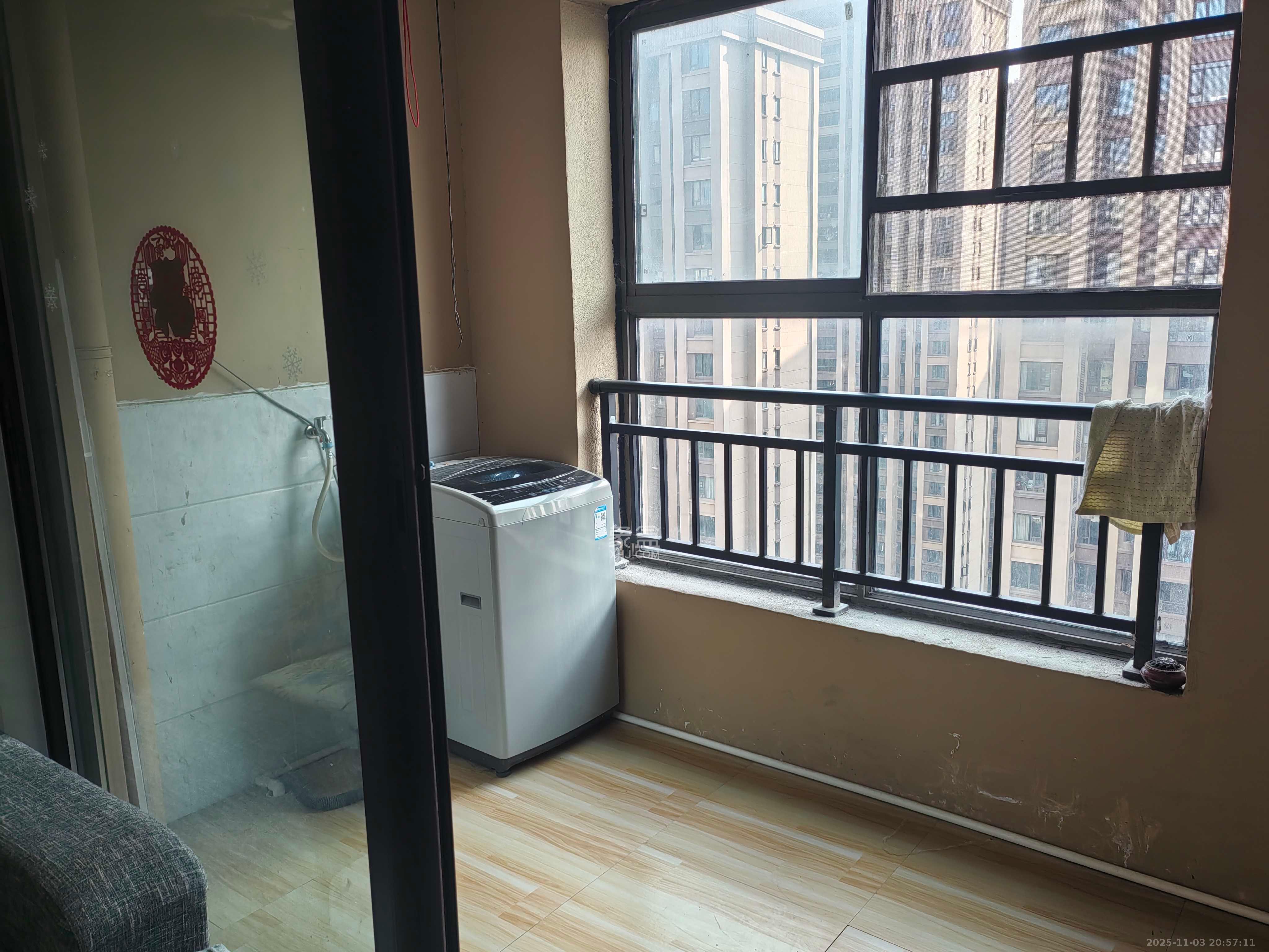 阳光城尚东湾青云苑  3室2厅1卫    2000.0元/月室内图