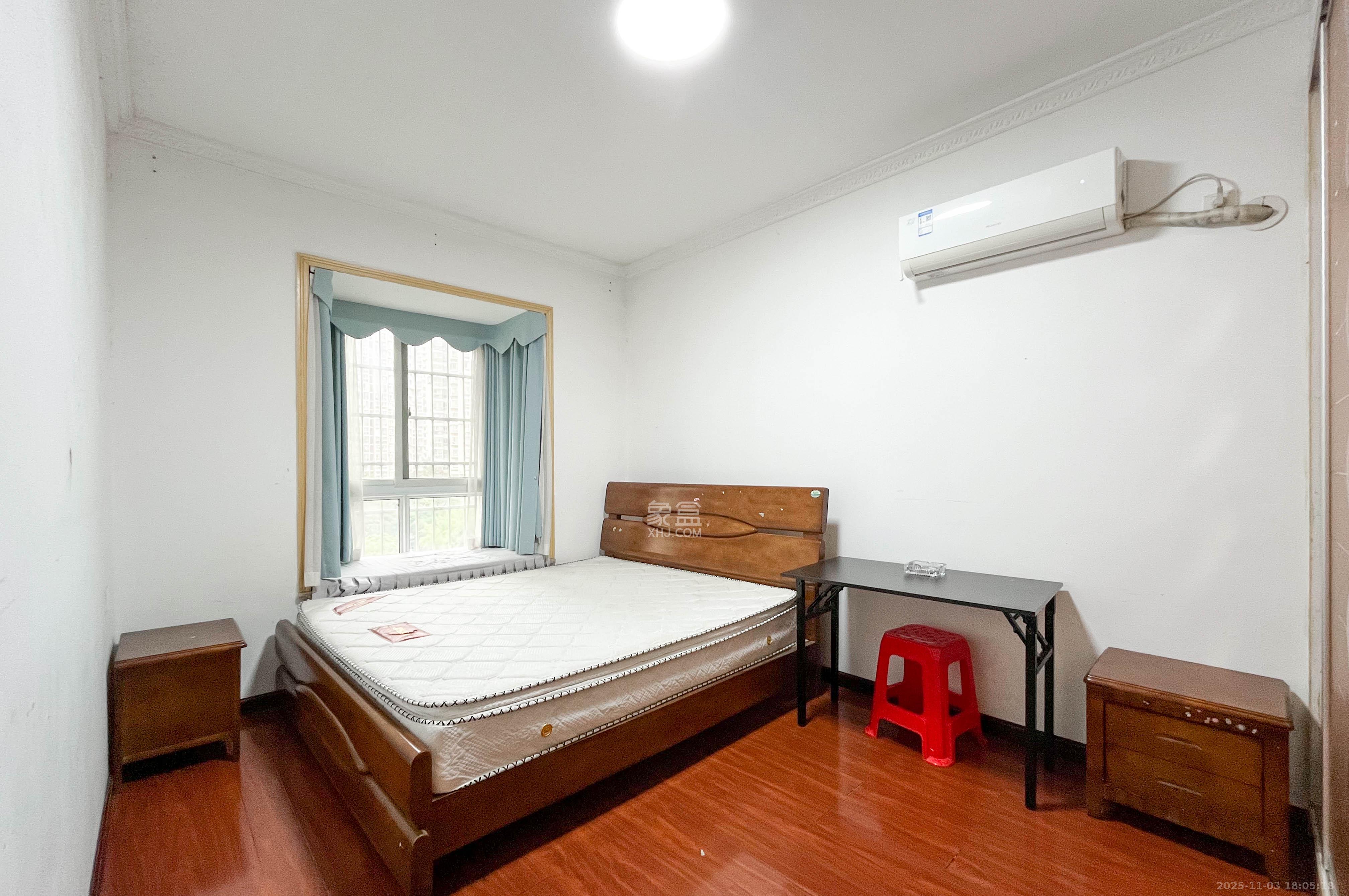 中房F联邦  3室2厅2卫    90.0万其他