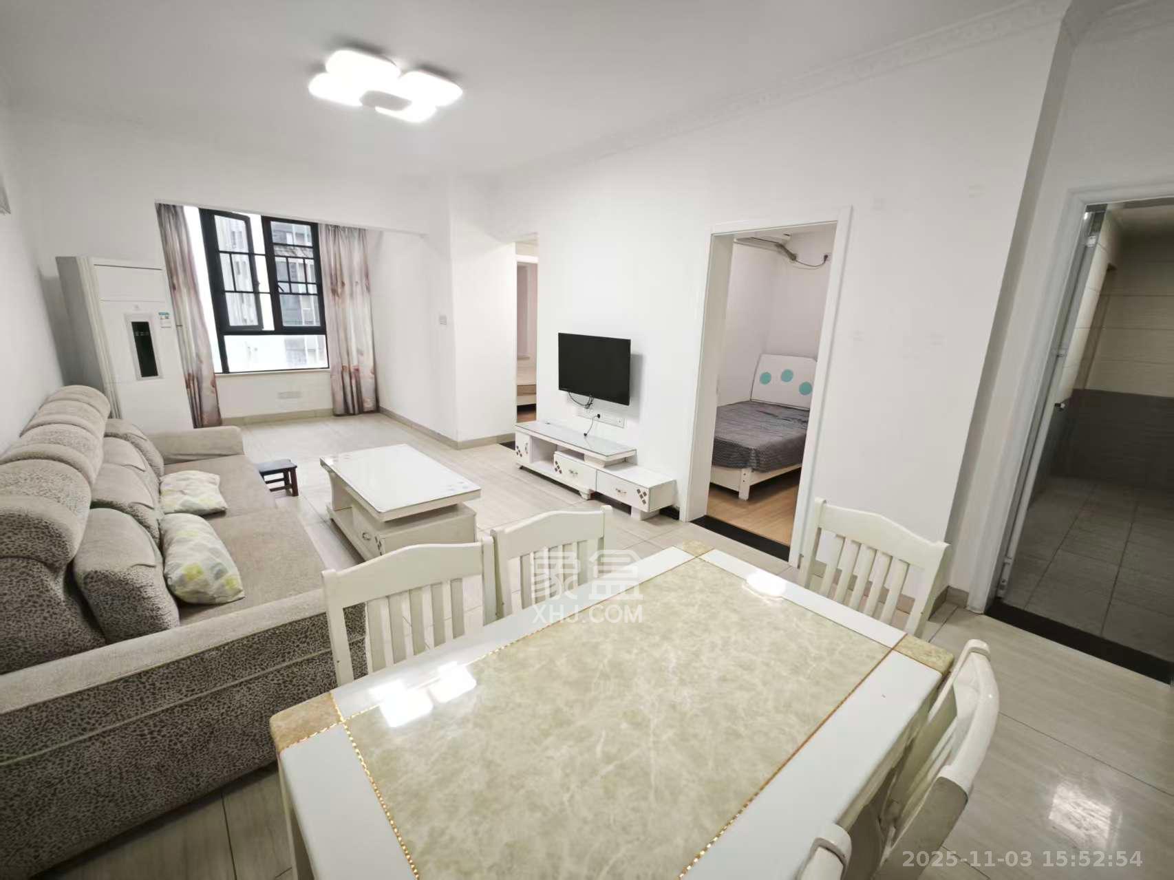 天鸿天府（天鸿中央大院）  1室0厅0卫    2200.0元/月