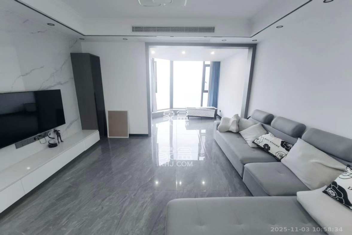 金色屋顶 4室2厅3卫 7500.0元/月 金色屋顶 4室2厅3卫 7500.0元/月室内图