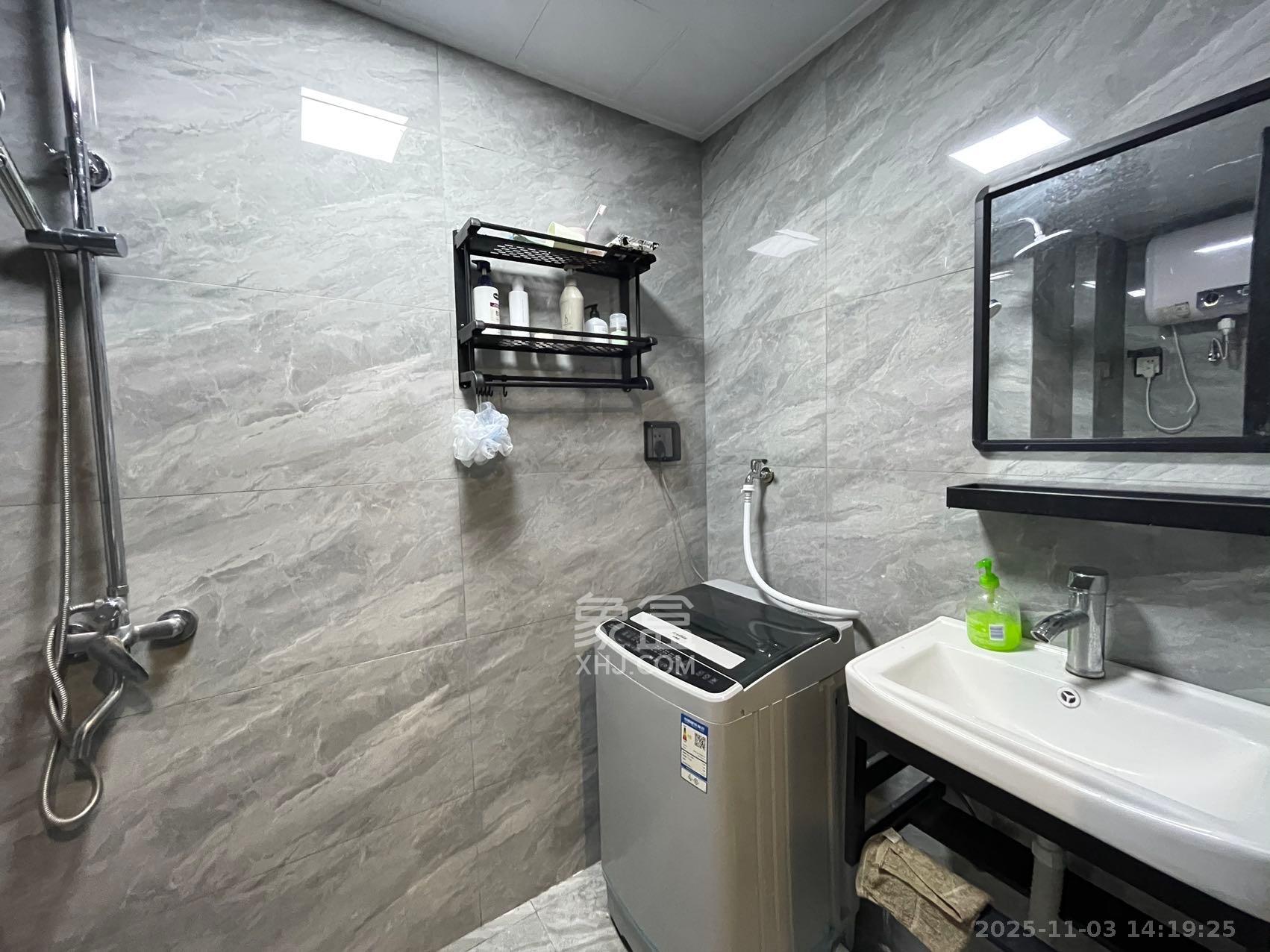 保利麓谷林语I区 1室0厅0卫 1400.0元/月 保利麓谷林语I区 1室0厅0卫 1400.0元/月室内图