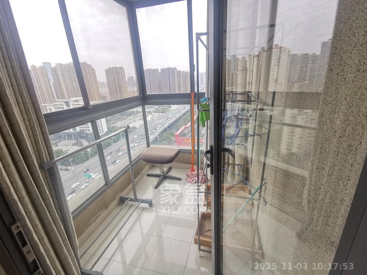 西子一间 2室1厅1卫 2000.0元/月 西子一间 2室1厅1卫 2000.0元/月室内图