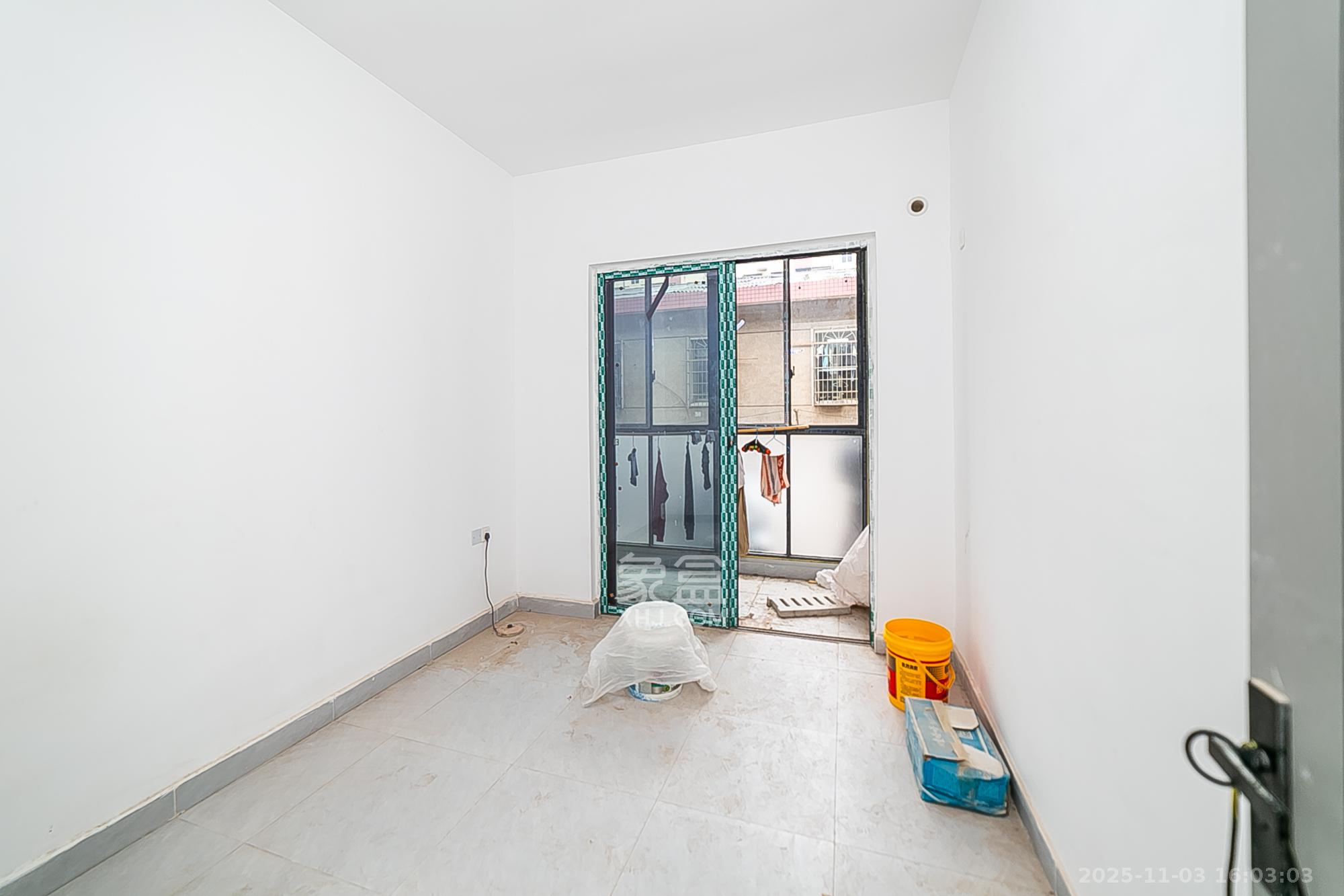 湖开小区（湖南开关厂宿舍）/南大桥社区  2室2厅1卫    45.0万卧室