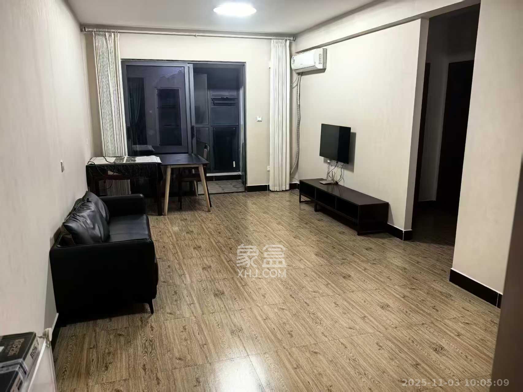 建发中央公园(建发美地) 3室2厅1卫 2300.0元/月 建发中央公园(建发美地) 3室2厅1卫 2300.0元/月室内图