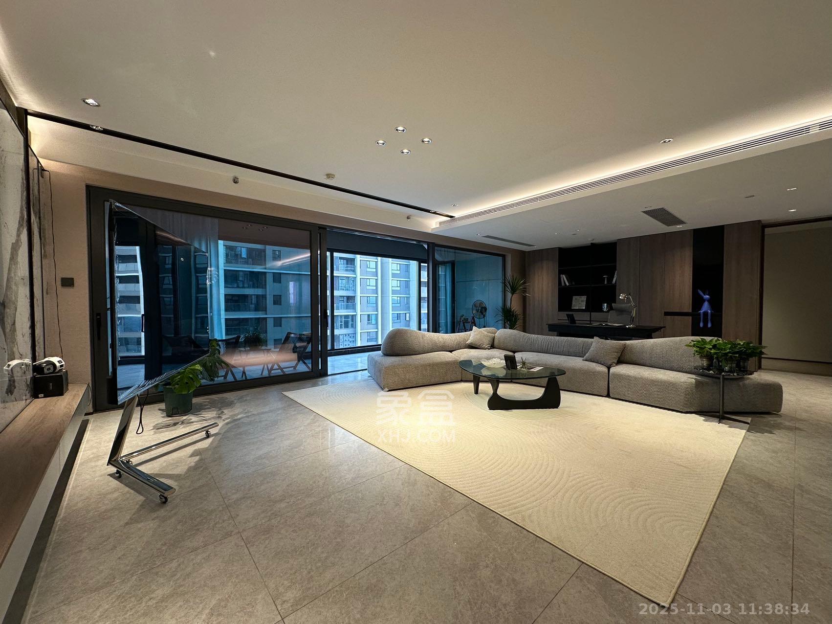 长沙悦府（华润万象城）  4室2厅3卫    19000.0元/月室内图