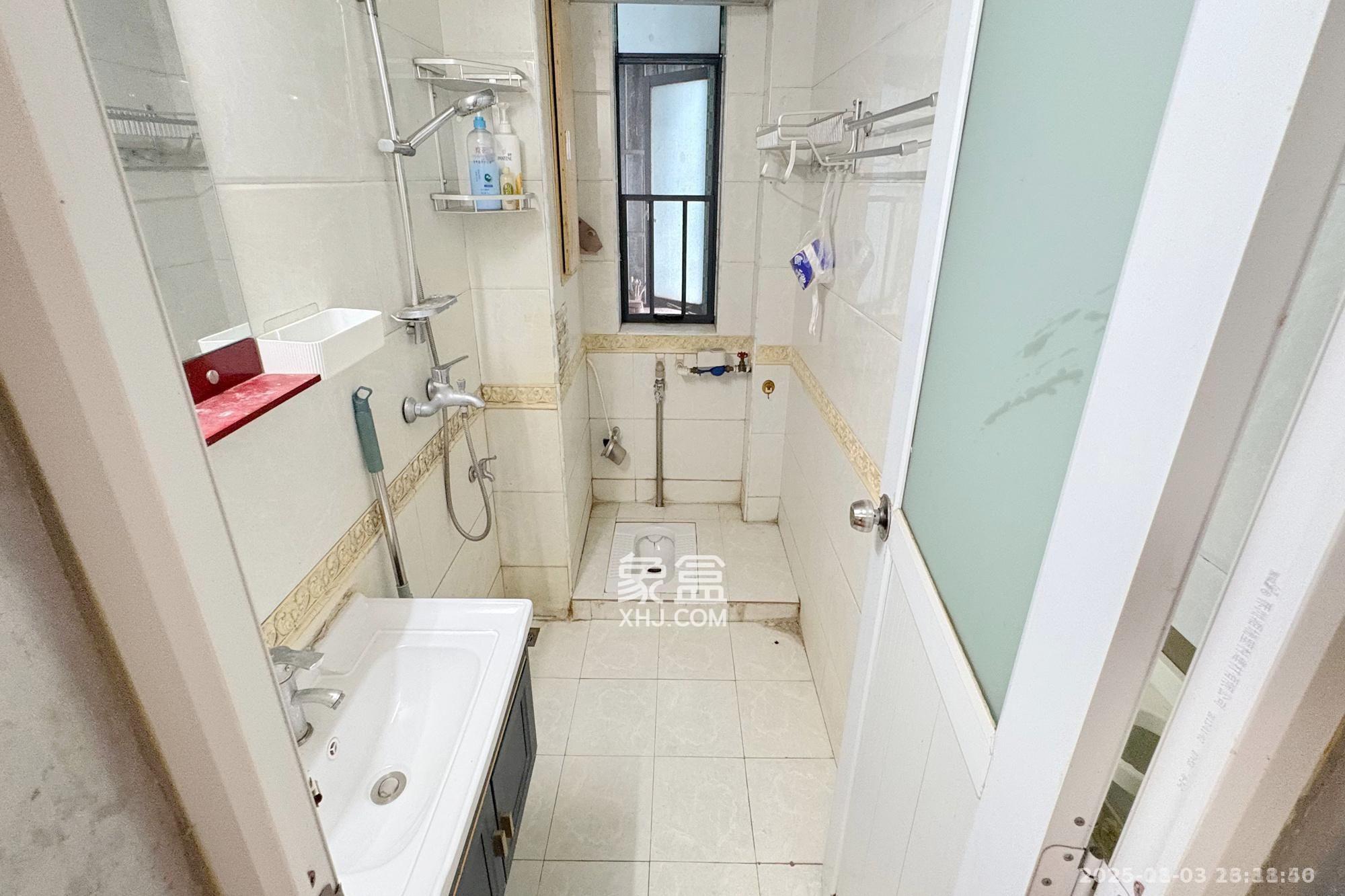 长铁高层  2室2厅1卫    2200.0元/月室内图