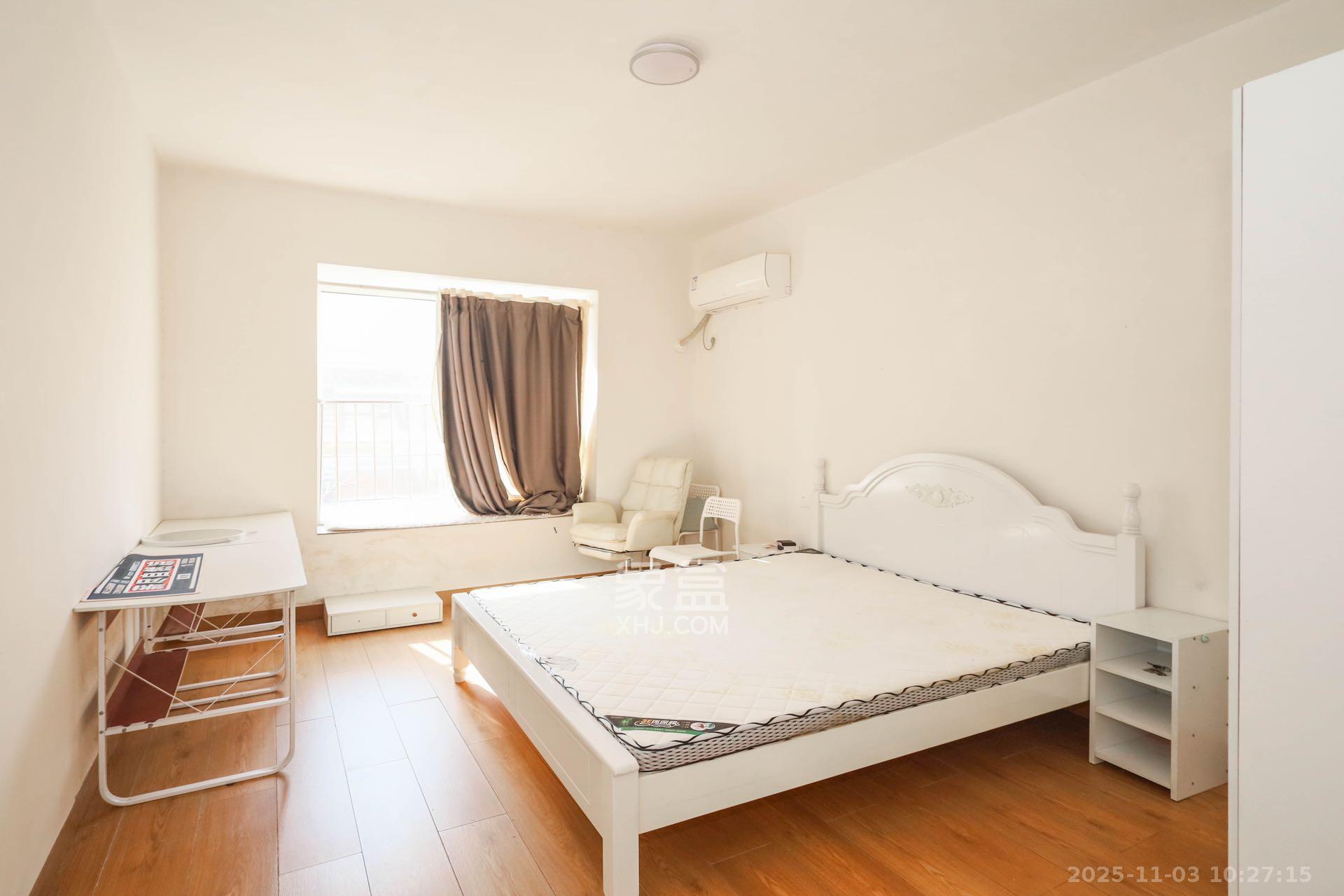 润芳园 3室2厅2卫 2400.0元/月 润芳园 3室2厅2卫 2400.0元/月室内图