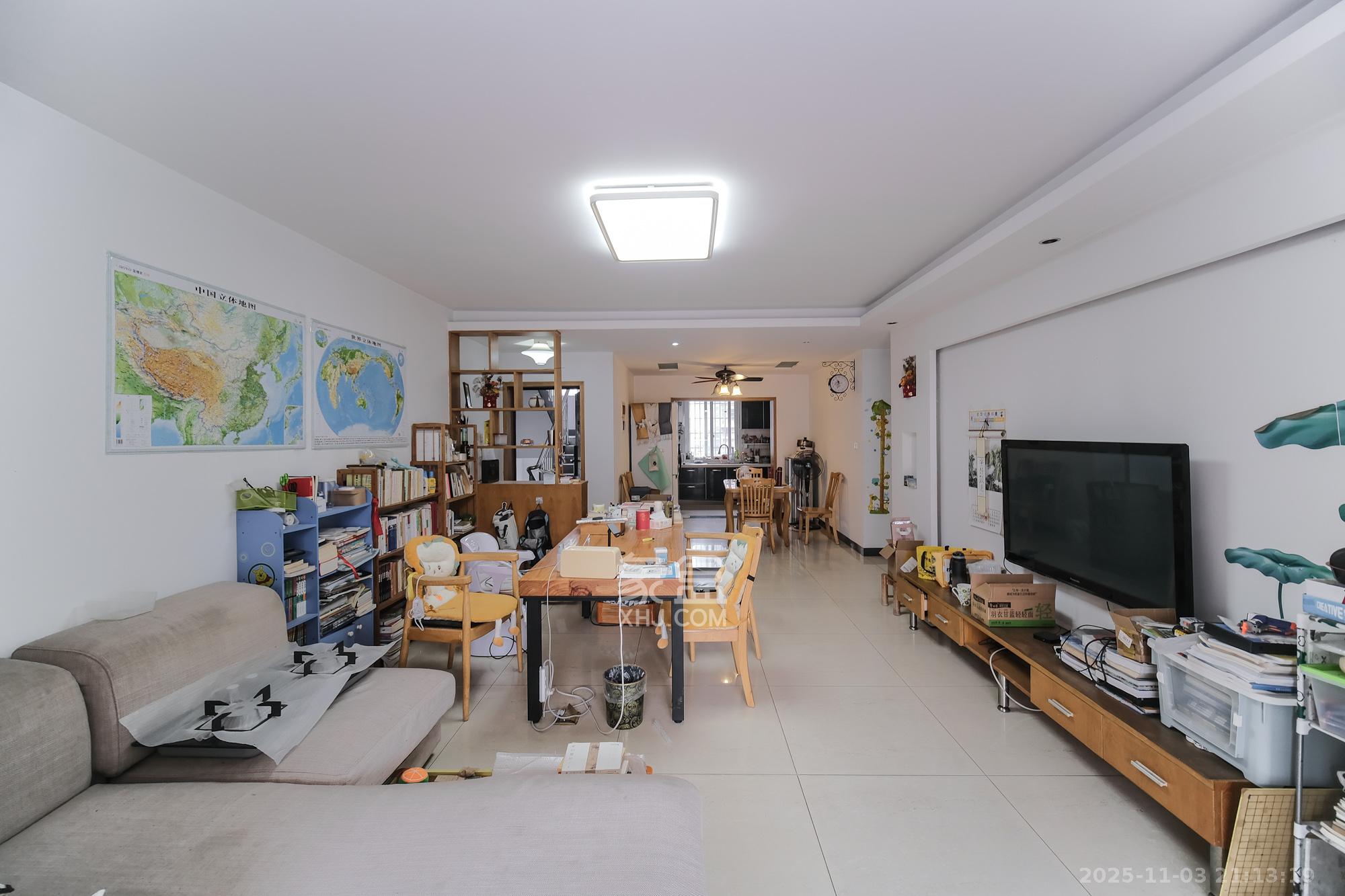 长丰星城 4室2厅2卫 89.0万 长丰星城 4室2厅2卫 89.0万客厅