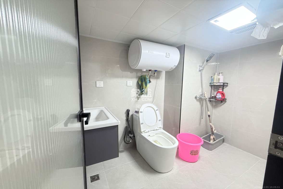 佳兆业云顶都汇 2室1厅1卫 2000.0元/月 佳兆业云顶都汇 2室1厅1卫 2000.0元/月室内图