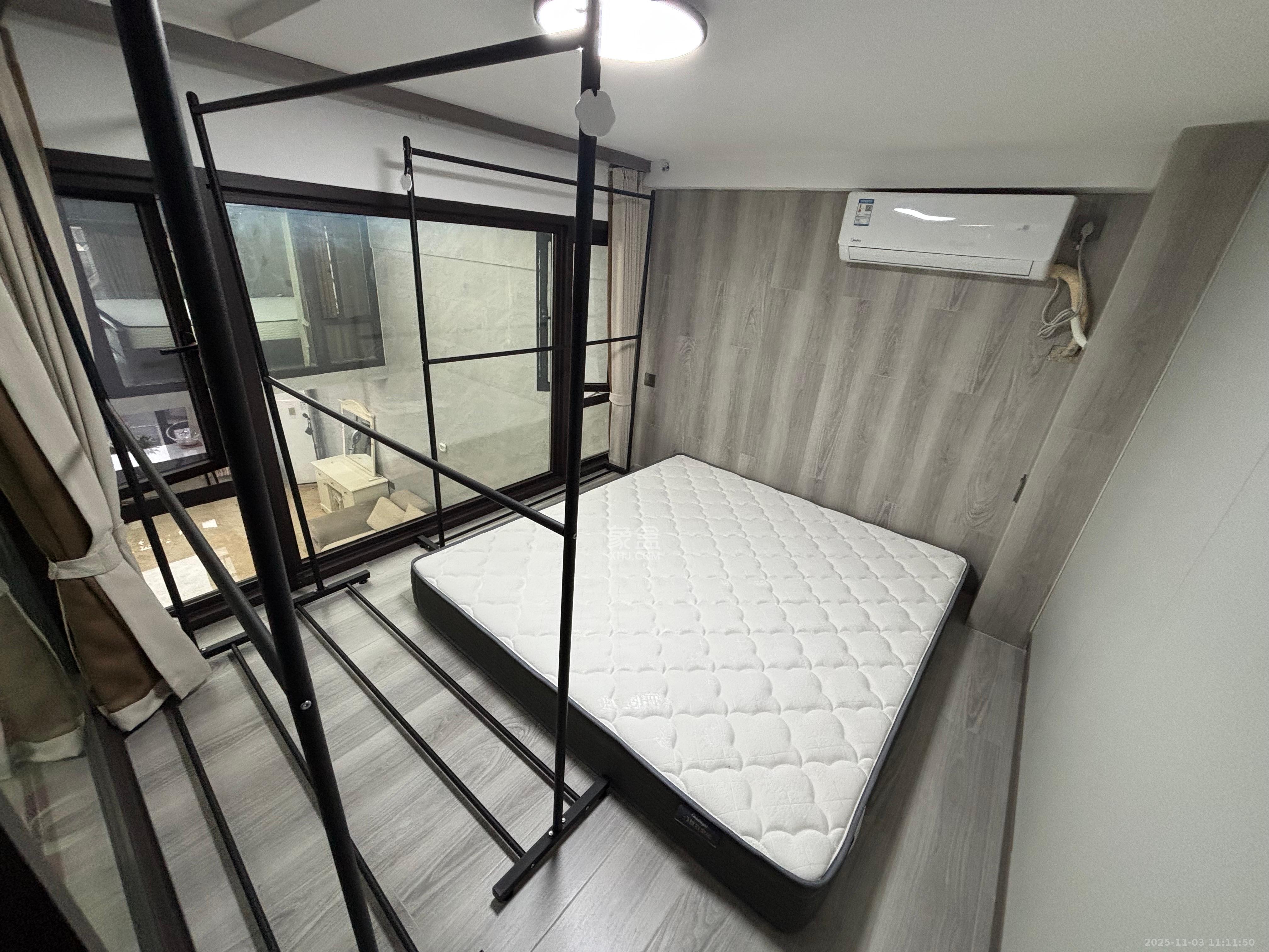 世茂璀璨天城公寓 2室1厅1卫 2600.0元/月 世茂璀璨天城公寓 2室1厅1卫 2600.0元/月室内图