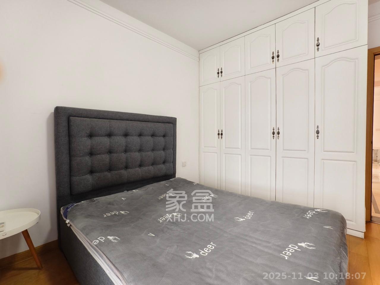 中海国际三期  3室2厅1卫    1800.0元/月 中海国际三期  3室2厅1卫    1800.0元/月室内图