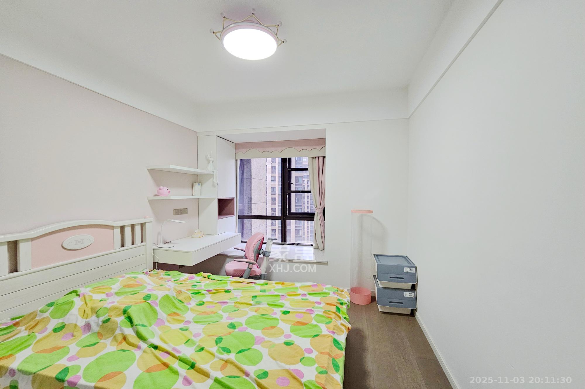 明昇壹城（明昇时代广场）二期  4室2厅3卫    350.0万卧室