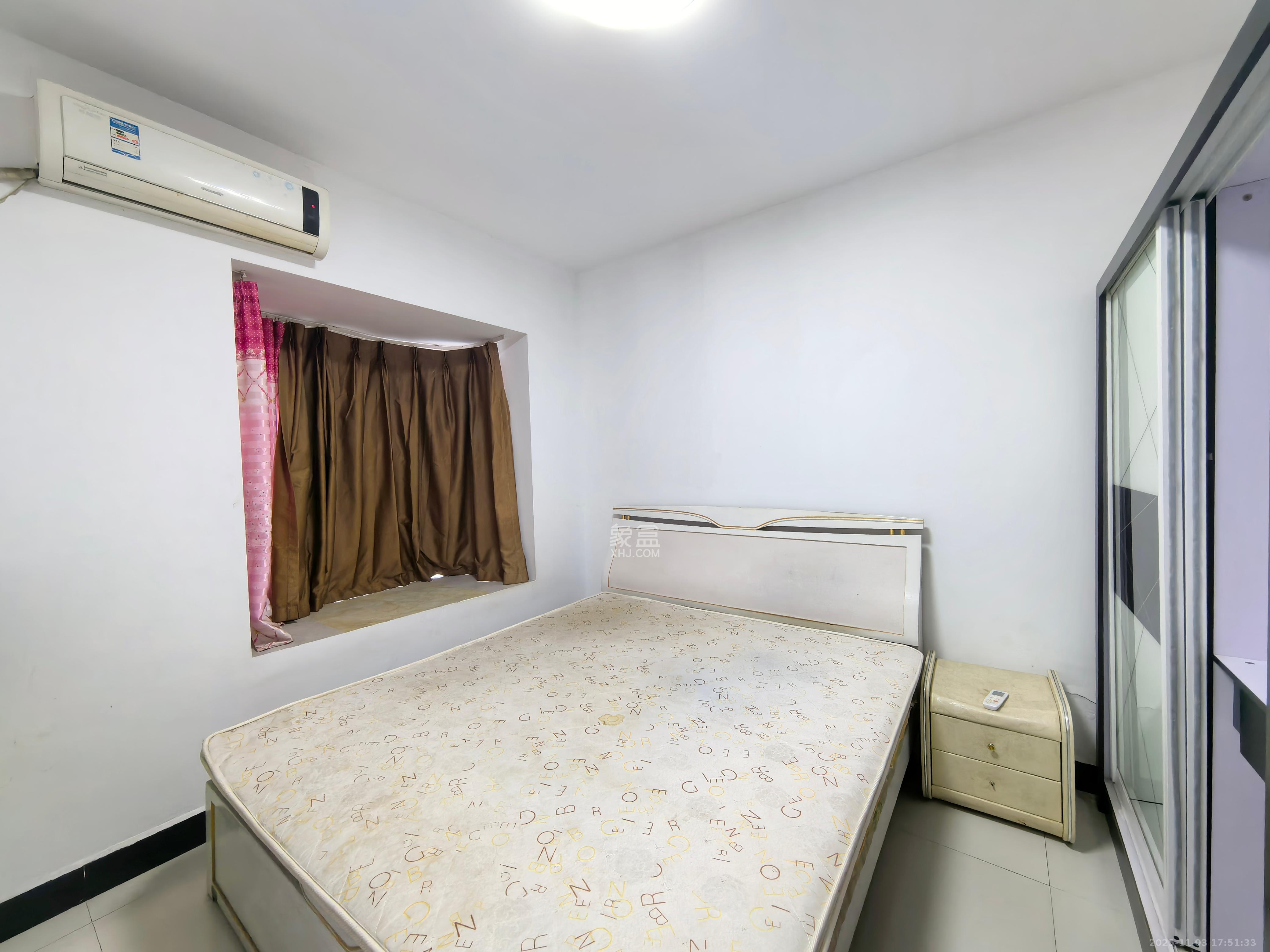 福满新城(新天安置小区) 3室2厅2卫 2000.0元/月 福满新城(新天安置小区) 3室2厅2卫 2000.0元/月室内图