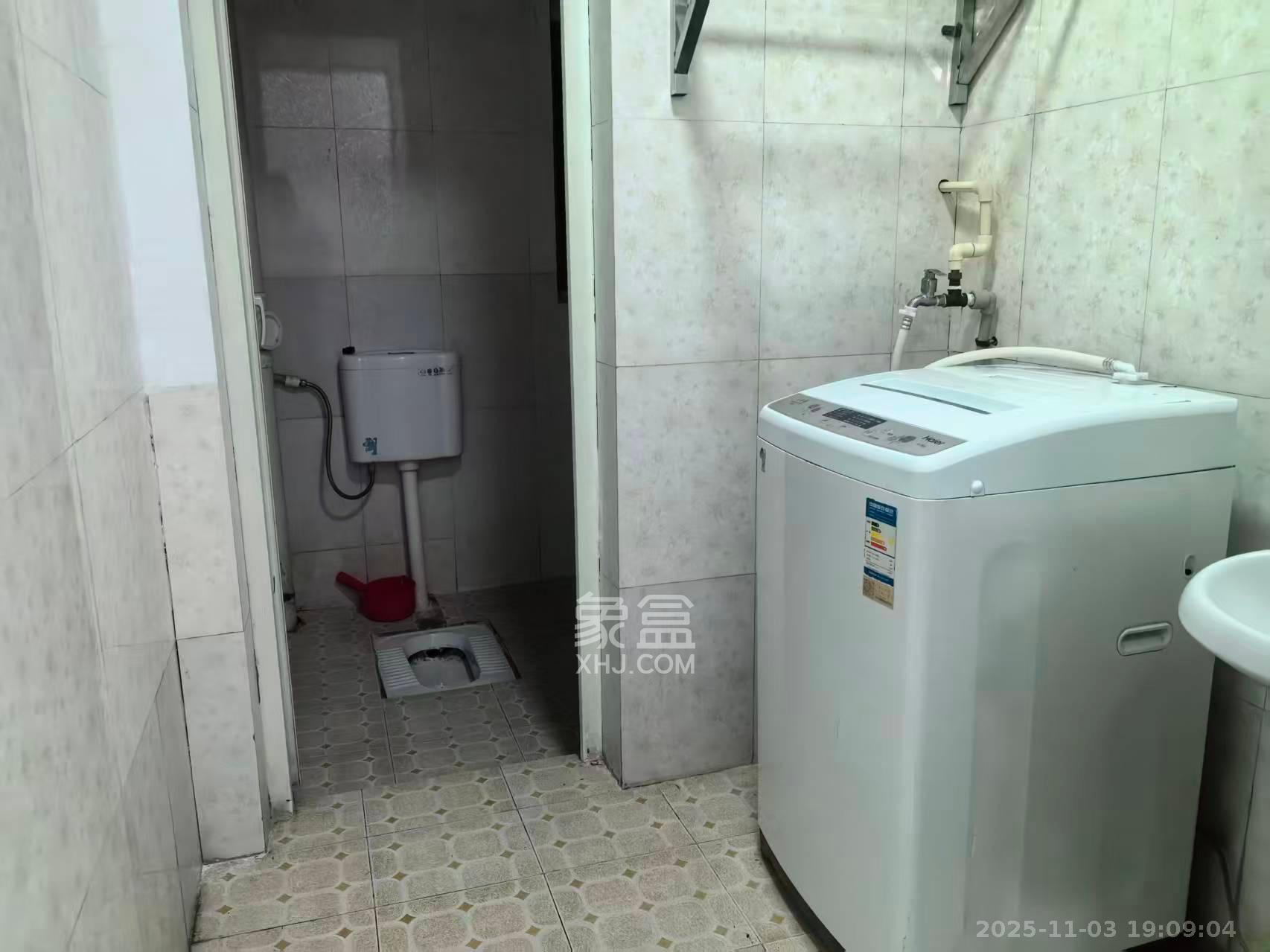 大塘湾公寓 3室2厅2卫 2000.0元/月 大塘湾公寓 3室2厅2卫 2000.0元/月室内图