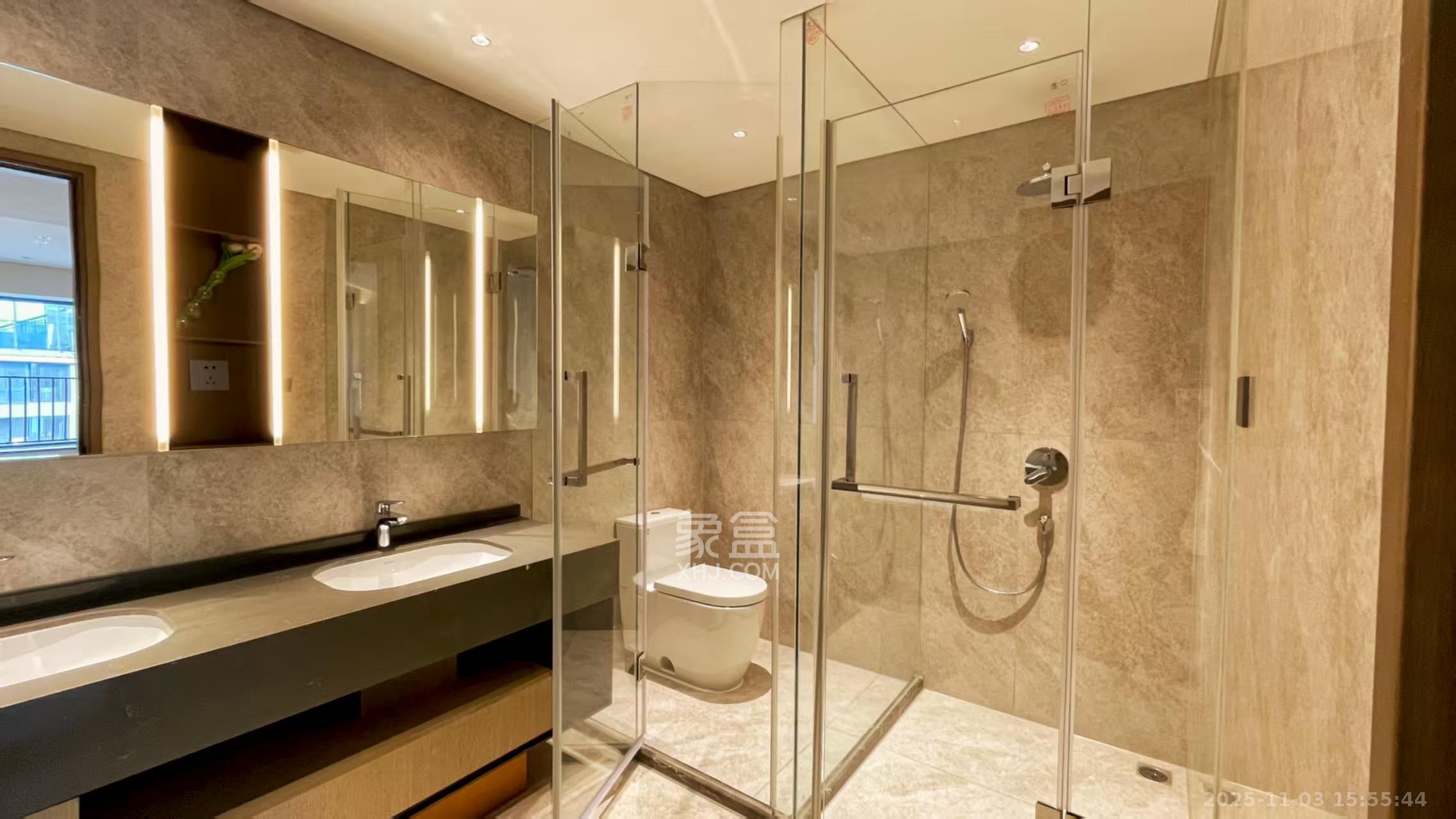 长沙悦府（华润万象城）  4室2厅3卫    12000.0元/月室内图