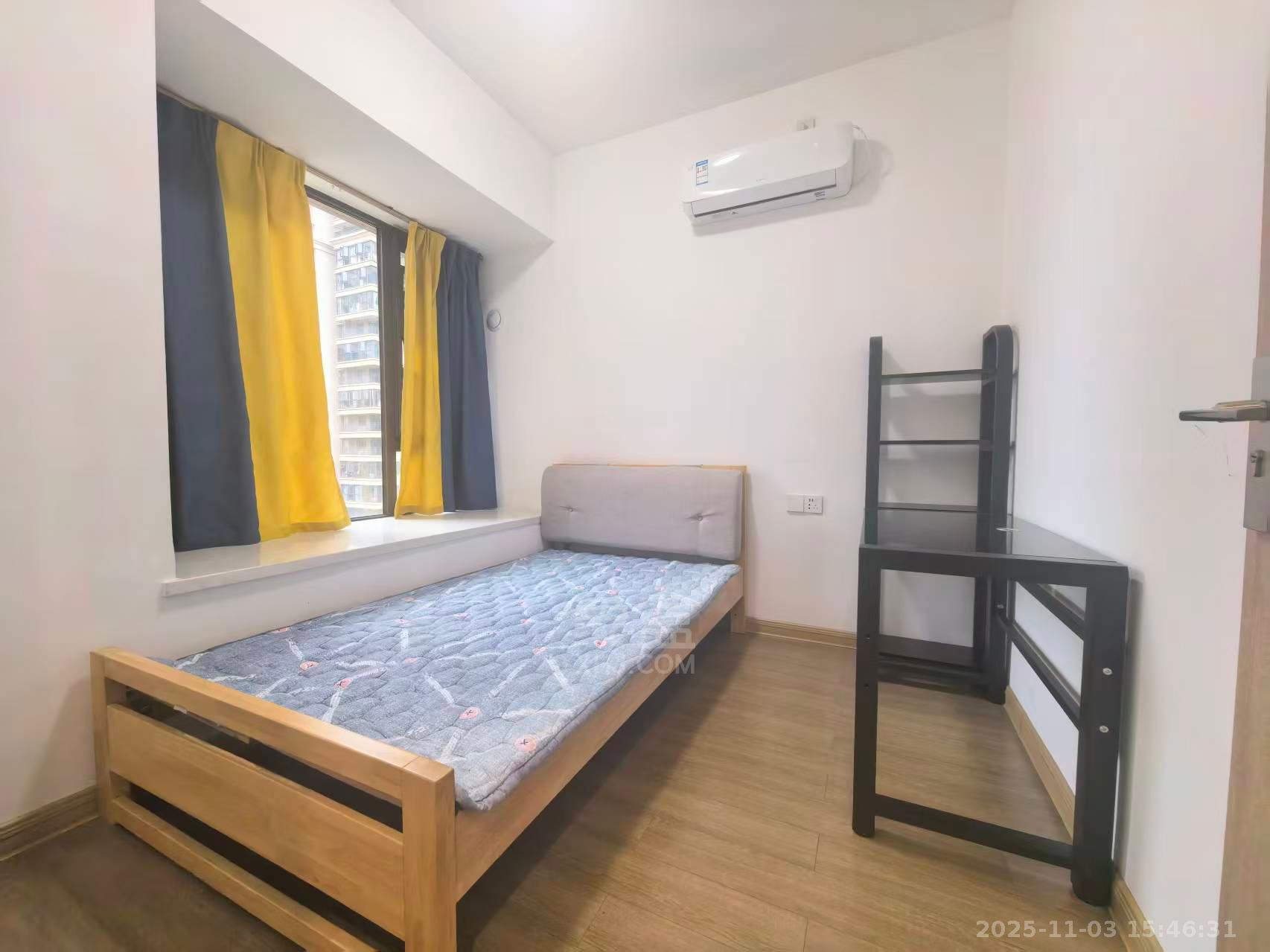 美的翰城  3室2厅2卫    1800.0元/月室内图