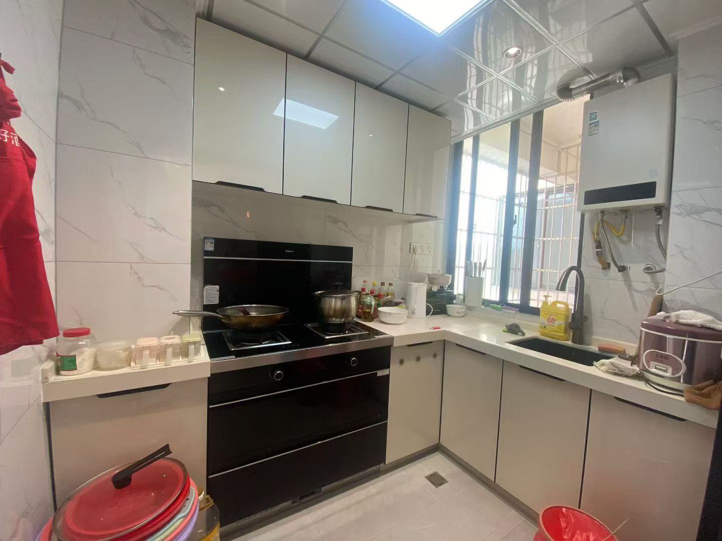 海嘉雅园  1室0厅0卫    128.0万客厅