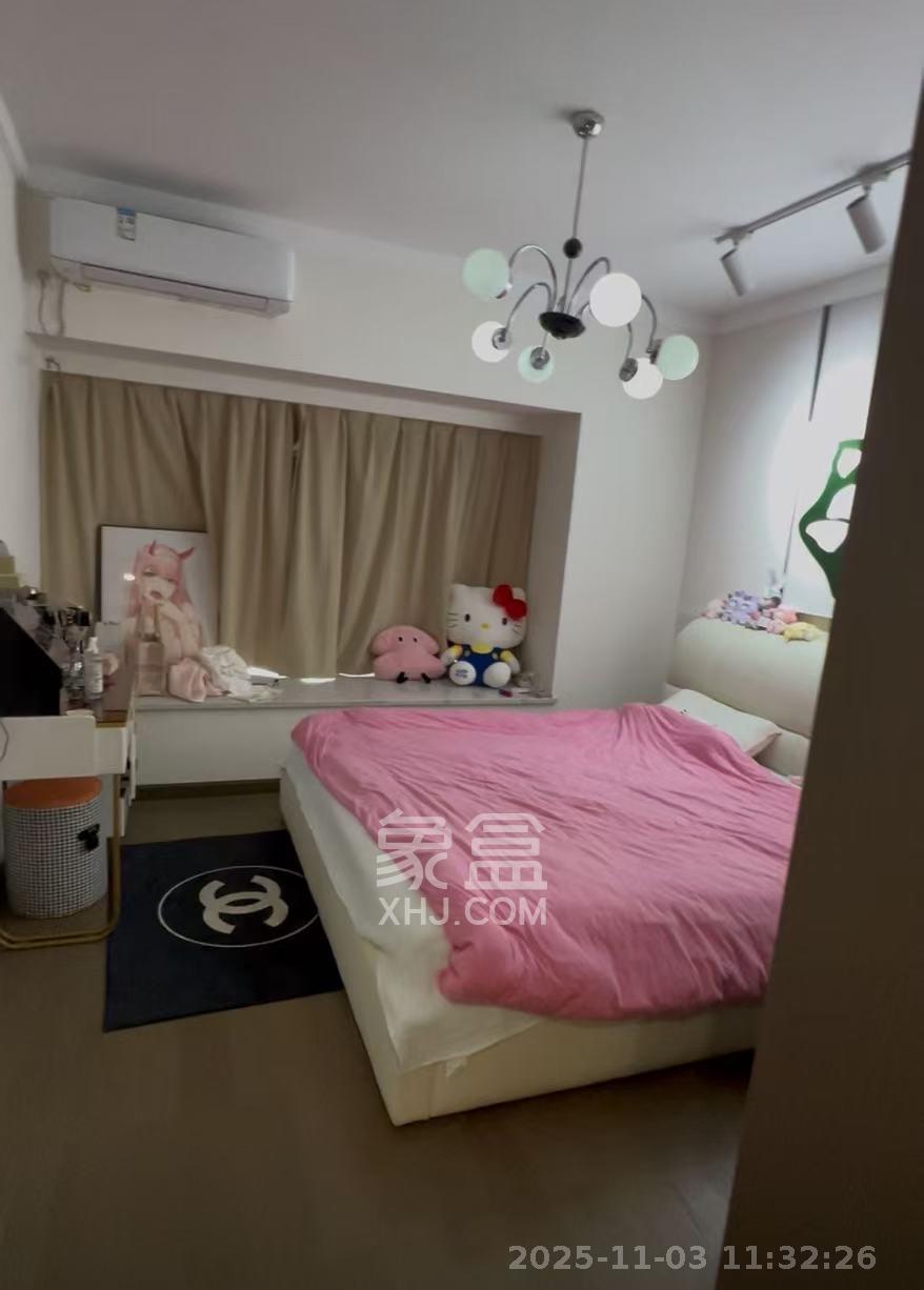 滨江府1913  4室2厅2卫    5000.0元/月室内图