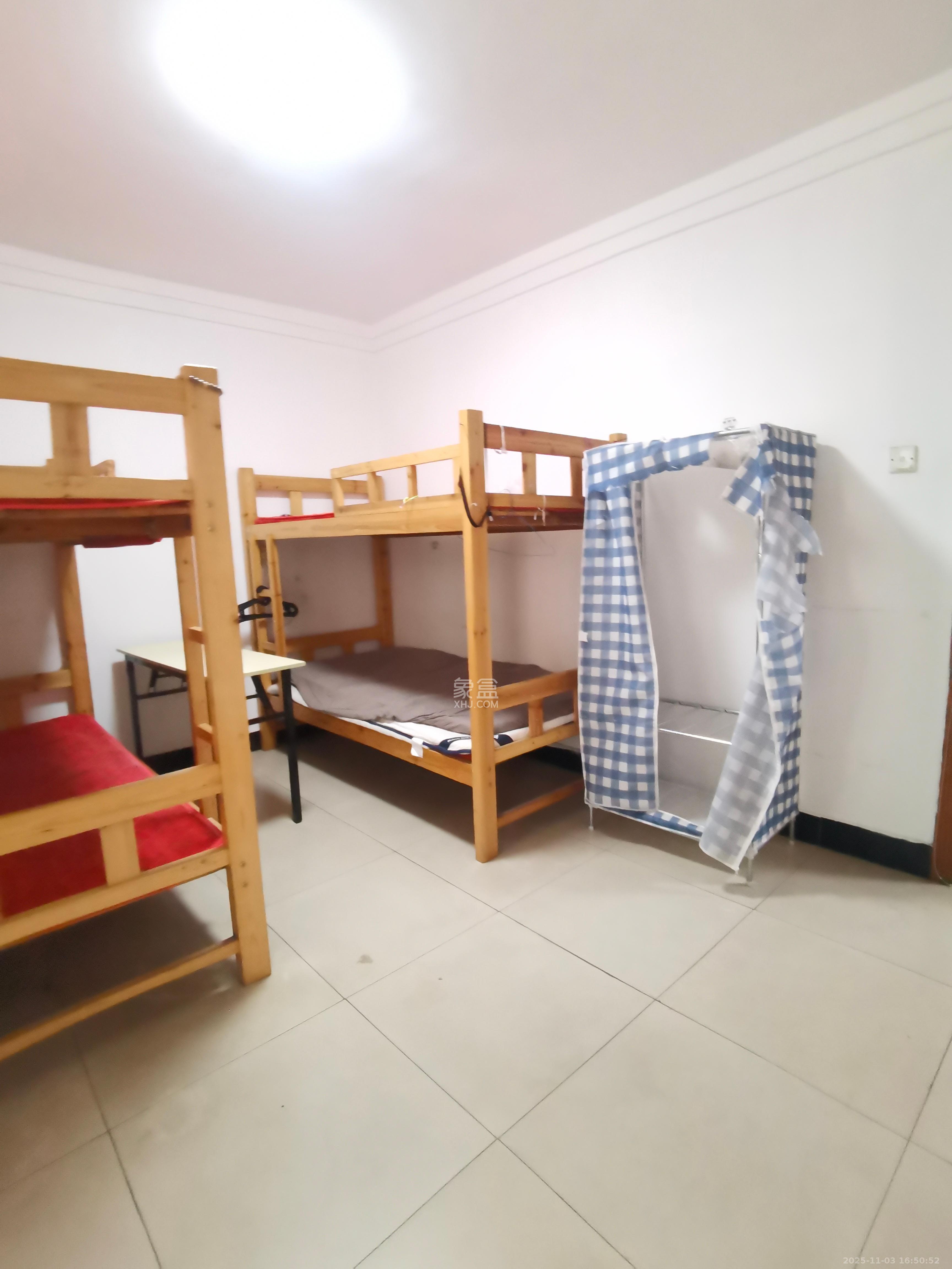 海东青大厦  1室2厅1卫    3200.0元/月室内图