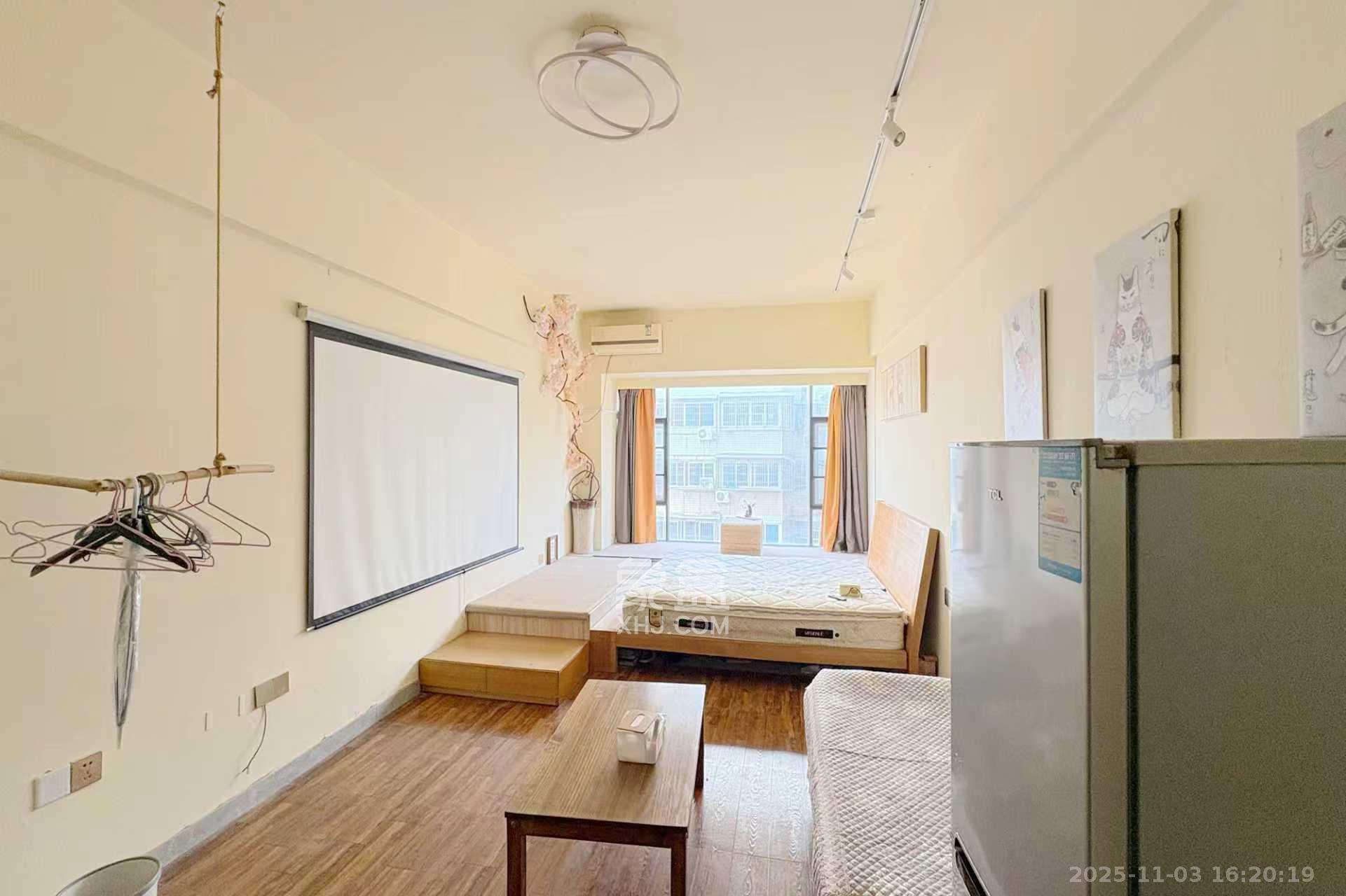 蚂蚁工房  1室1厅1卫    1800.0元/月室内图