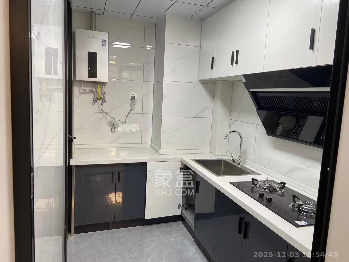 星湖湾二期高层 3室2厅1卫 2300.0元/月 星湖湾二期高层 3室2厅1卫 2300.0元/月室内图