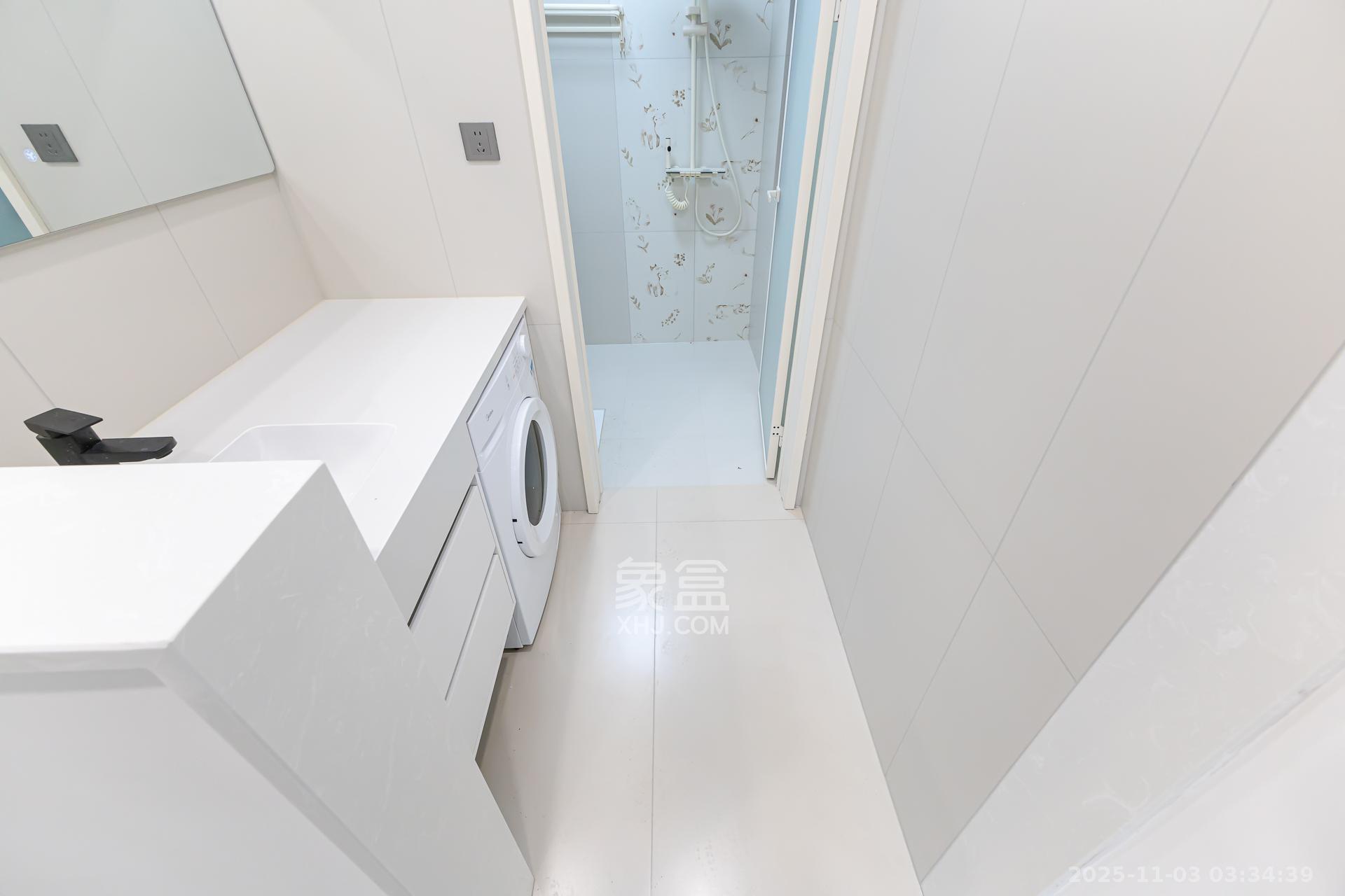 龙湖璟宸原著（龙湖紫宸）  3室2厅1卫    72.8万卫生间