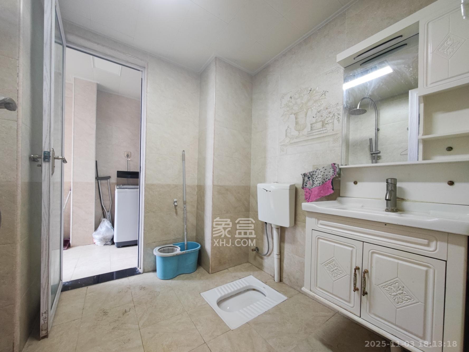 五矿万境水岸二期（五矿万境水岸和苑）  3室2厅2卫    158.0万卫生间