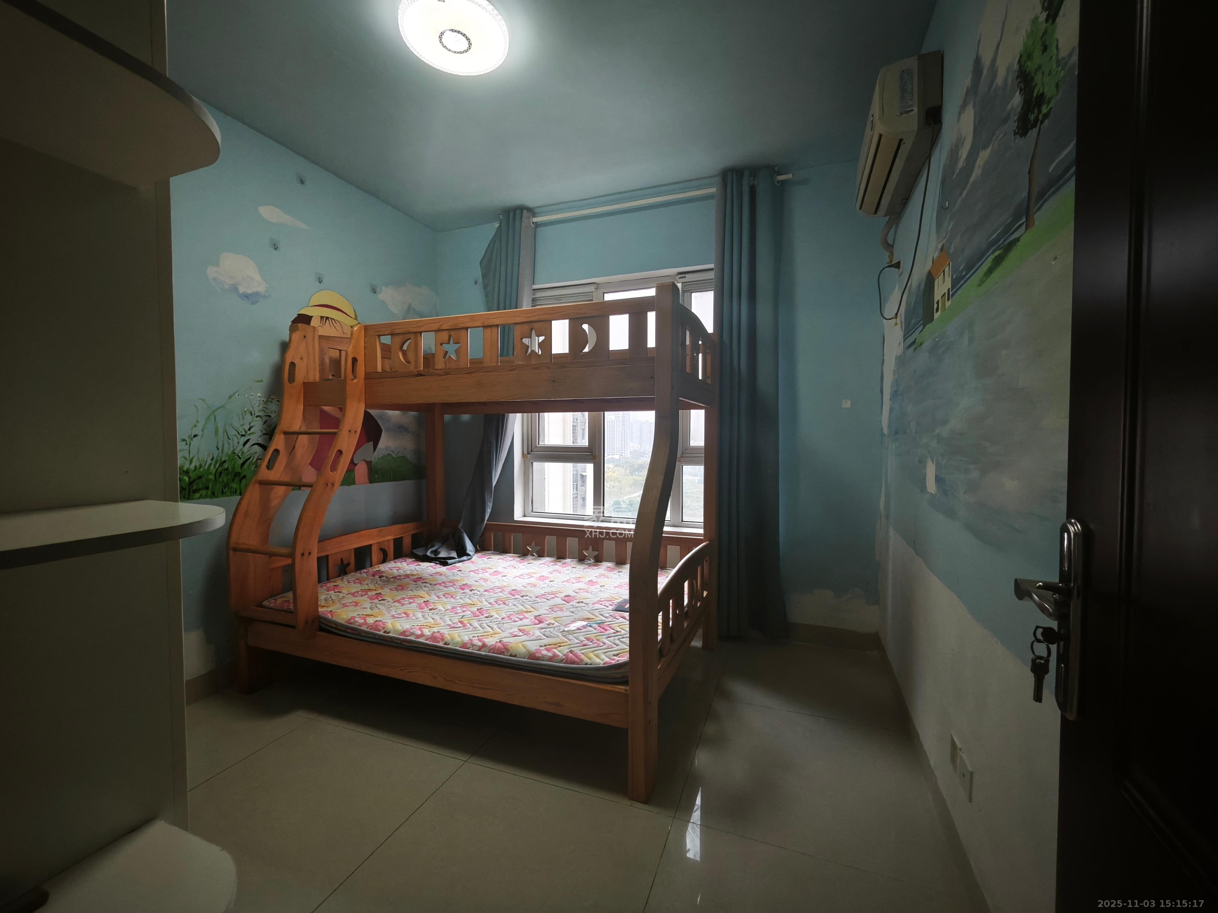 绿地之窗  4室2厅2卫    2600.0元/月室内图