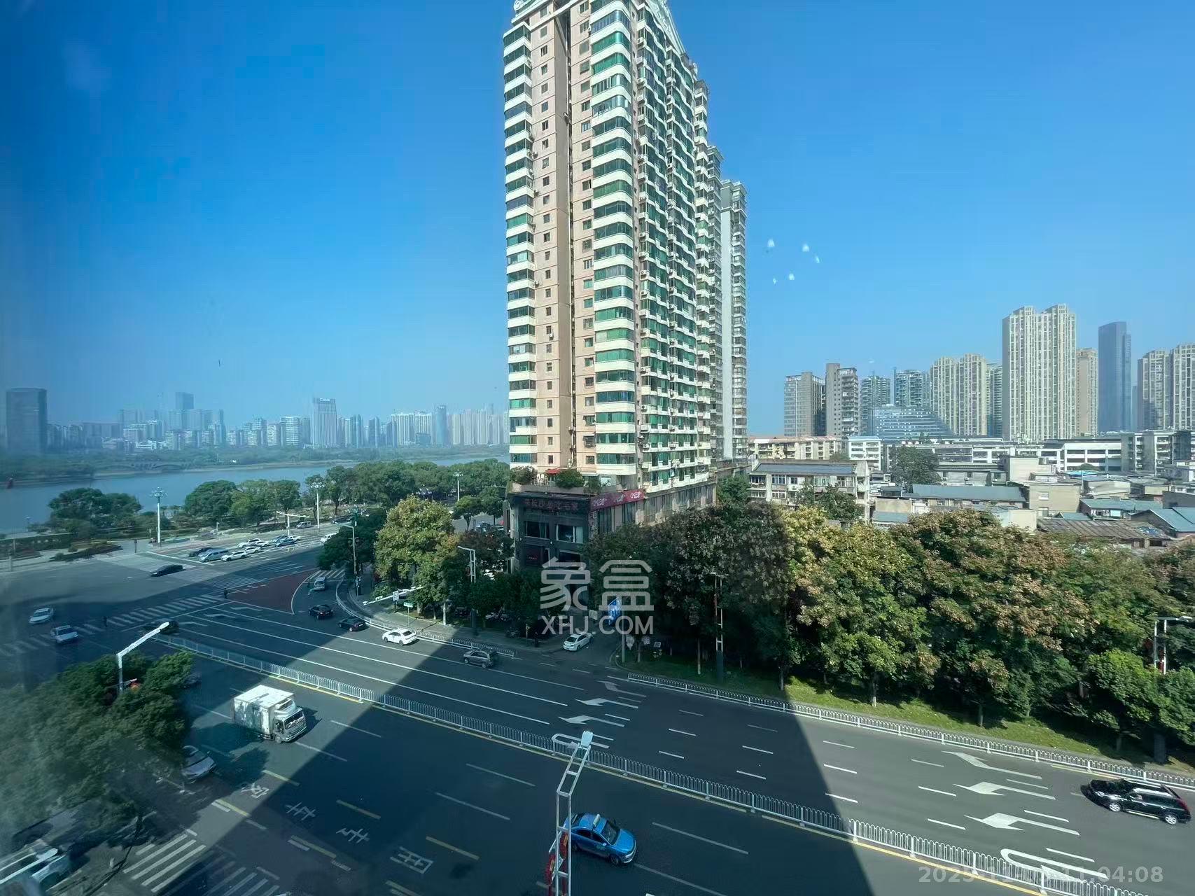 潮宗御苑 1室1厅1卫 3000.0元/月 潮宗御苑 1室1厅1卫 3000.0元/月室内图