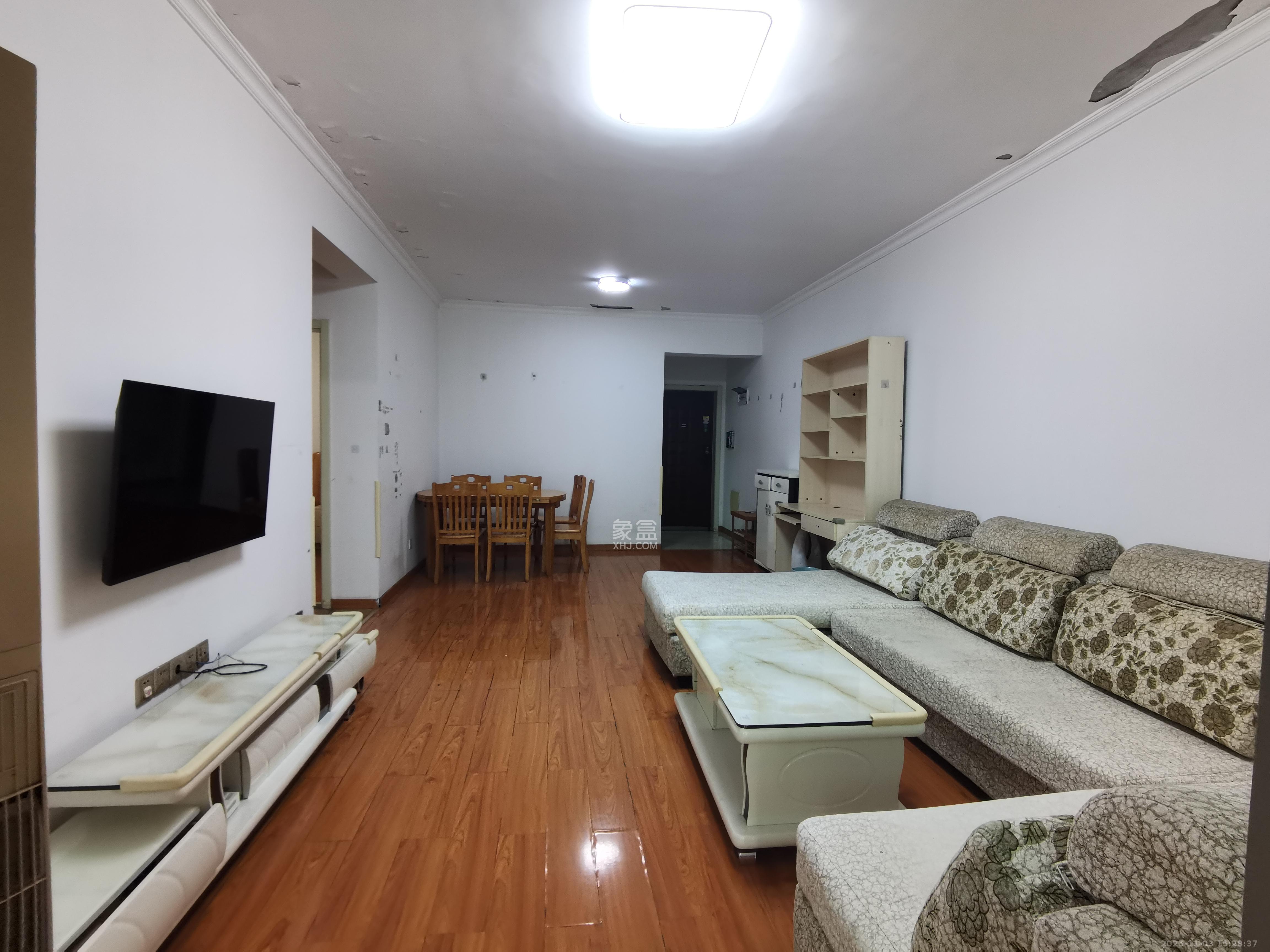 新城新世界一二三期 2室2厅1卫 2200.0元/月 新城新世界一二三期 2室2厅1卫 2200.0元/月室内图