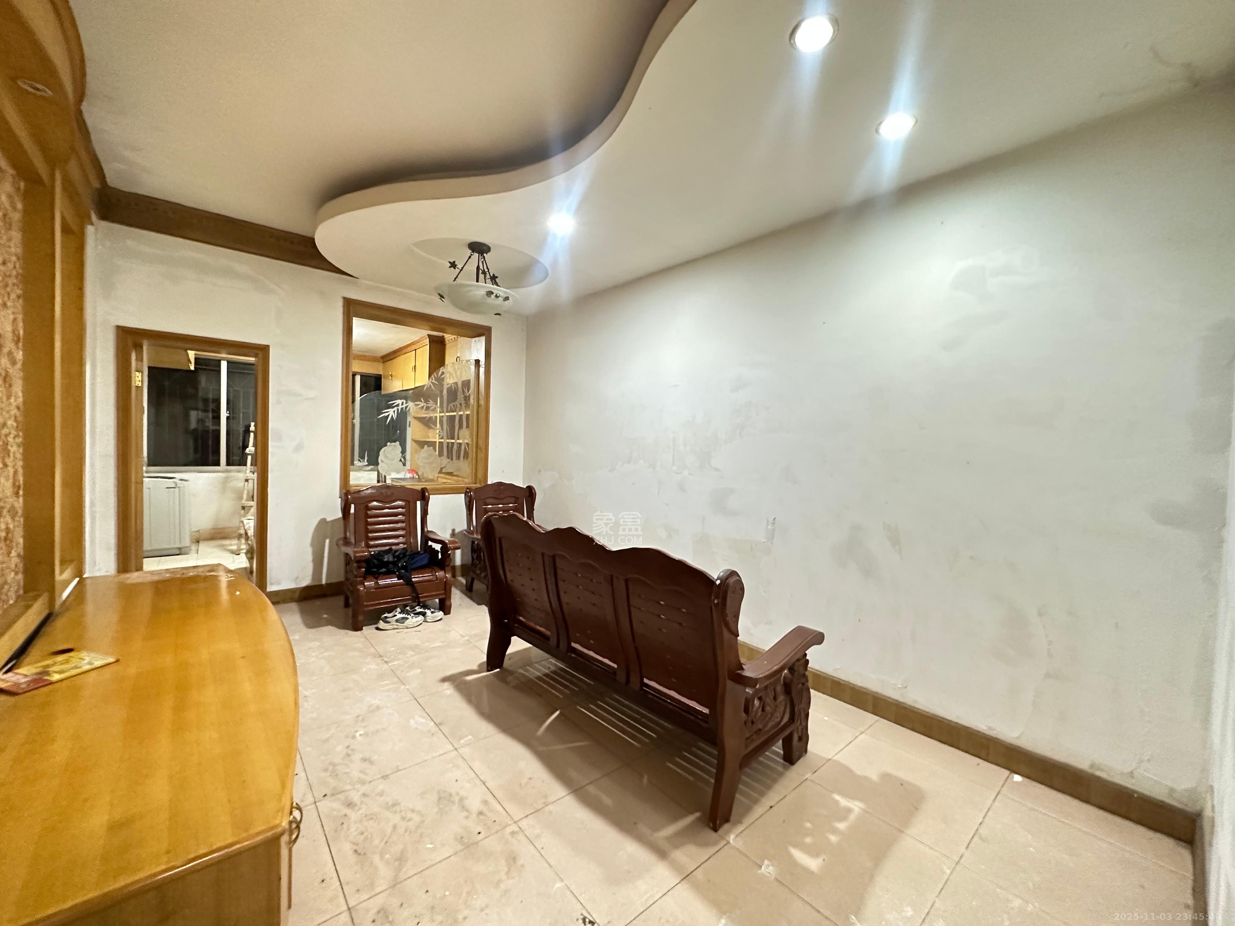 五金矿产进出口集团公司宿舍 2室1厅1卫 1400.0元/月 五金矿产进出口集团公司宿舍 2室1厅1卫 1400.0元/月室内图