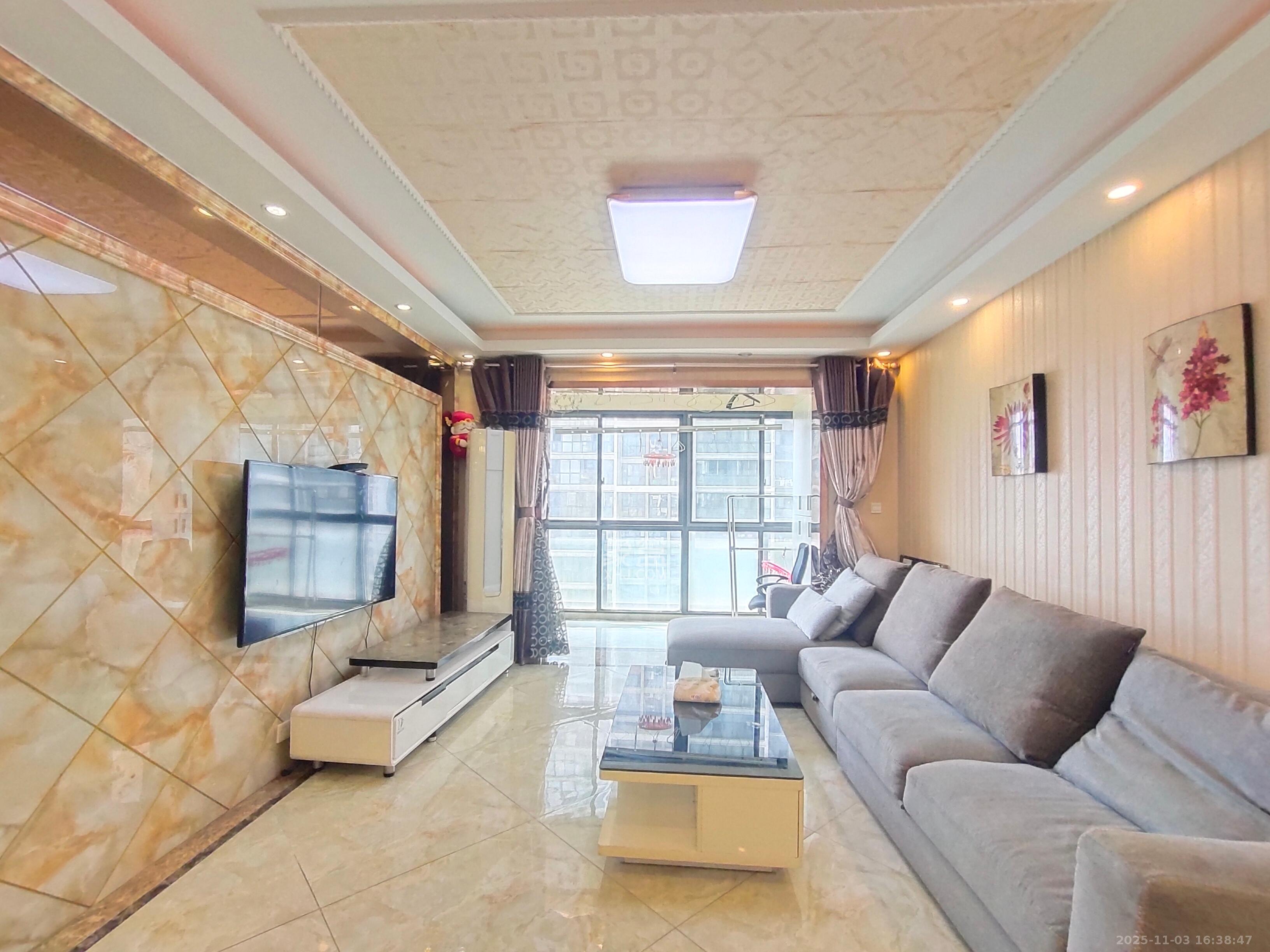 融科东南海  3室2厅1卫    2500.0元/月 融科东南海  3室2厅1卫    2500.0元/月室内图