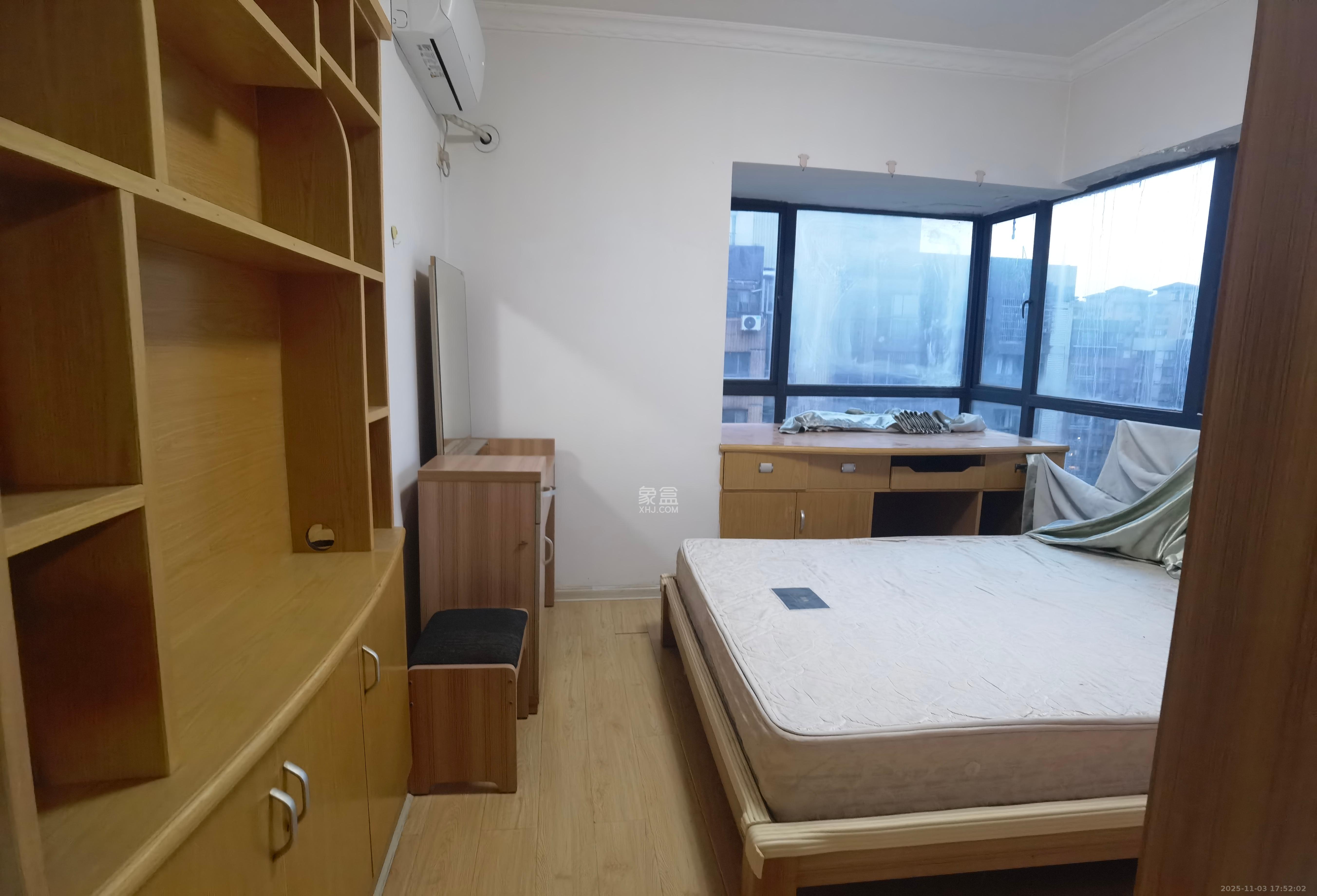 中信文化广场（中信新城二期）  3室2厅1卫    1800.0元/月室内图