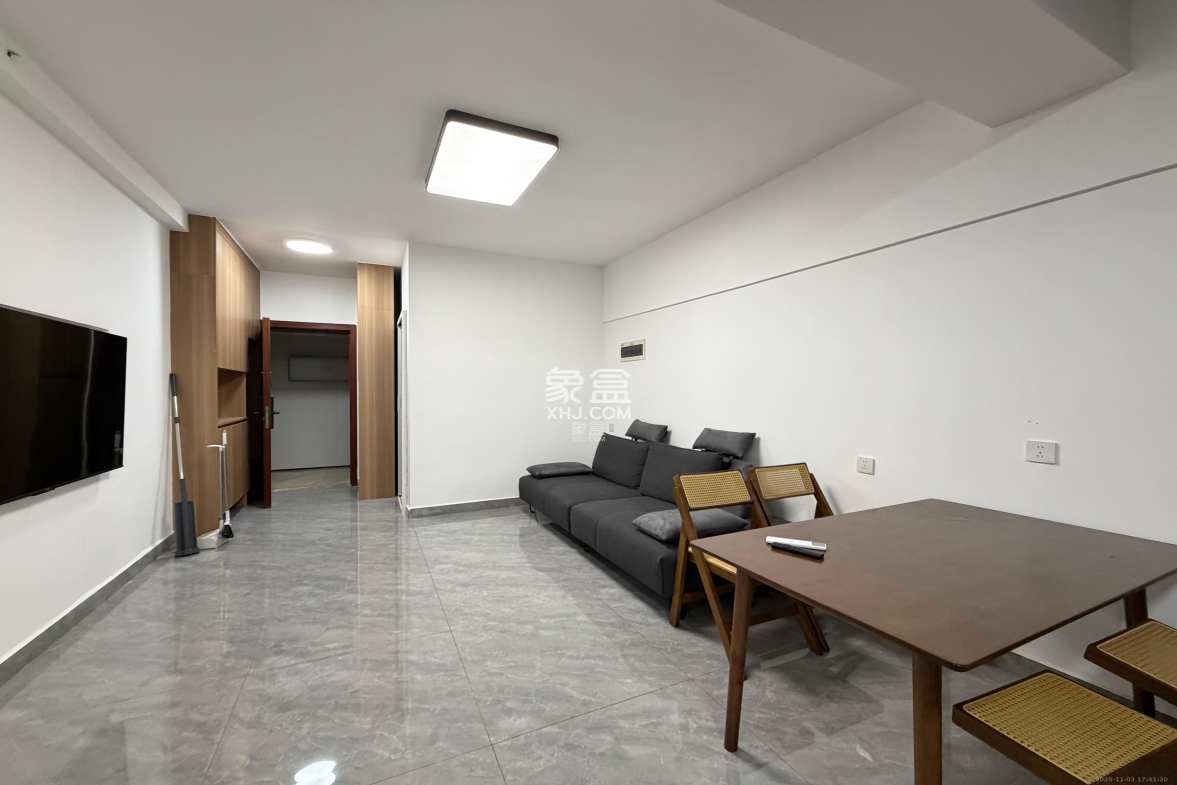 东怡外国(南湖一号) 1室1厅1卫 2900.0元/月 东怡外国(南湖一号) 1室1厅1卫 2900.0元/月室内图