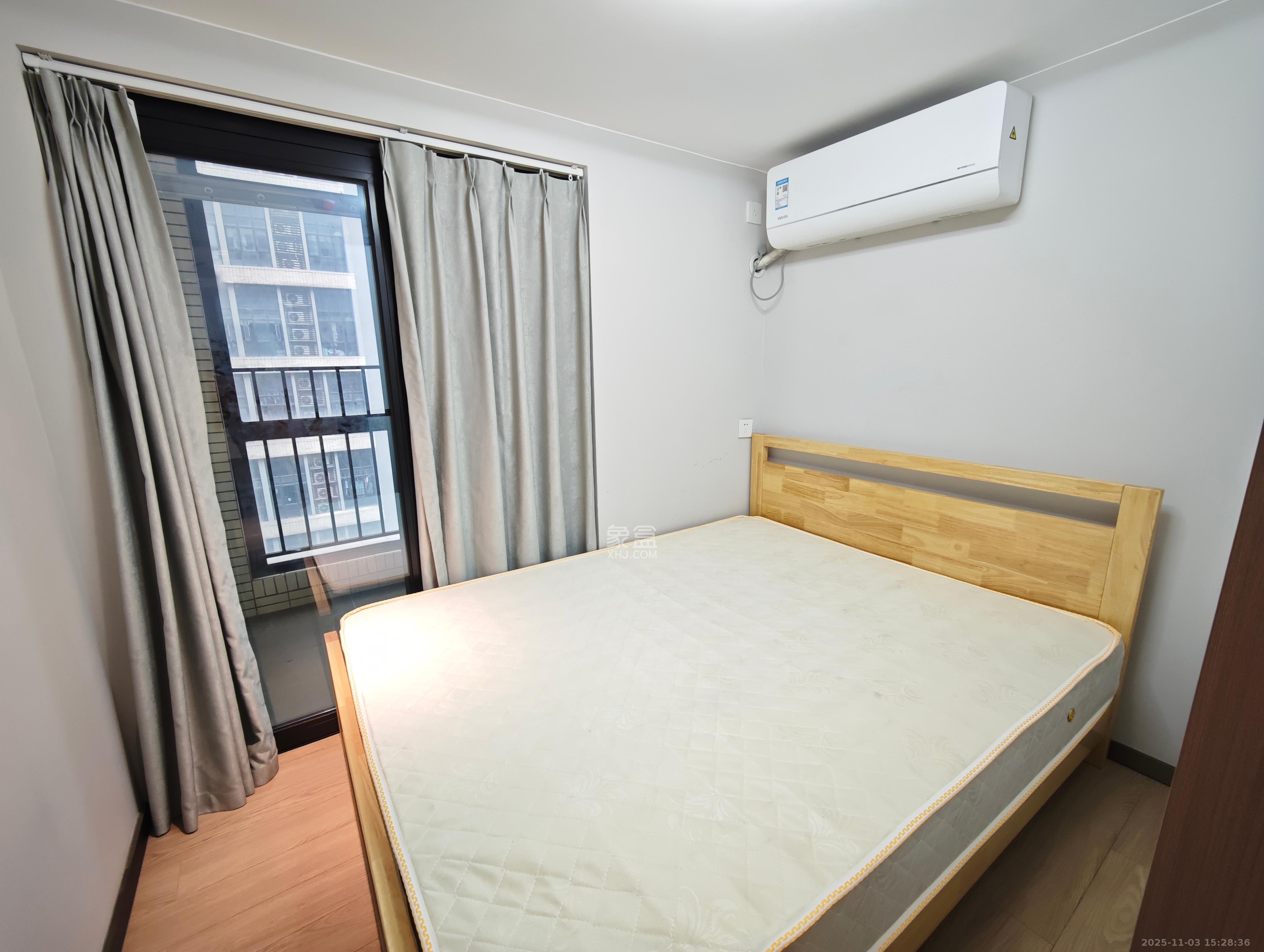 时代年华 3室2厅2卫 1600.0元/月 时代年华 3室2厅2卫 1600.0元/月室内图