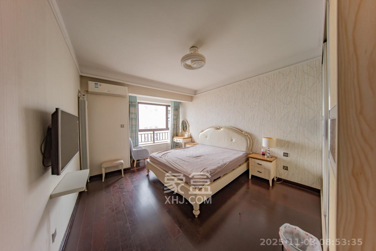 中海国际二期  4室2厅2卫    2500.0元/月室内图