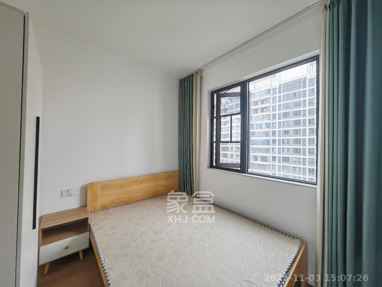 长沙北中心保利时代A区  4室2厅2卫    3300.0元/月室内图