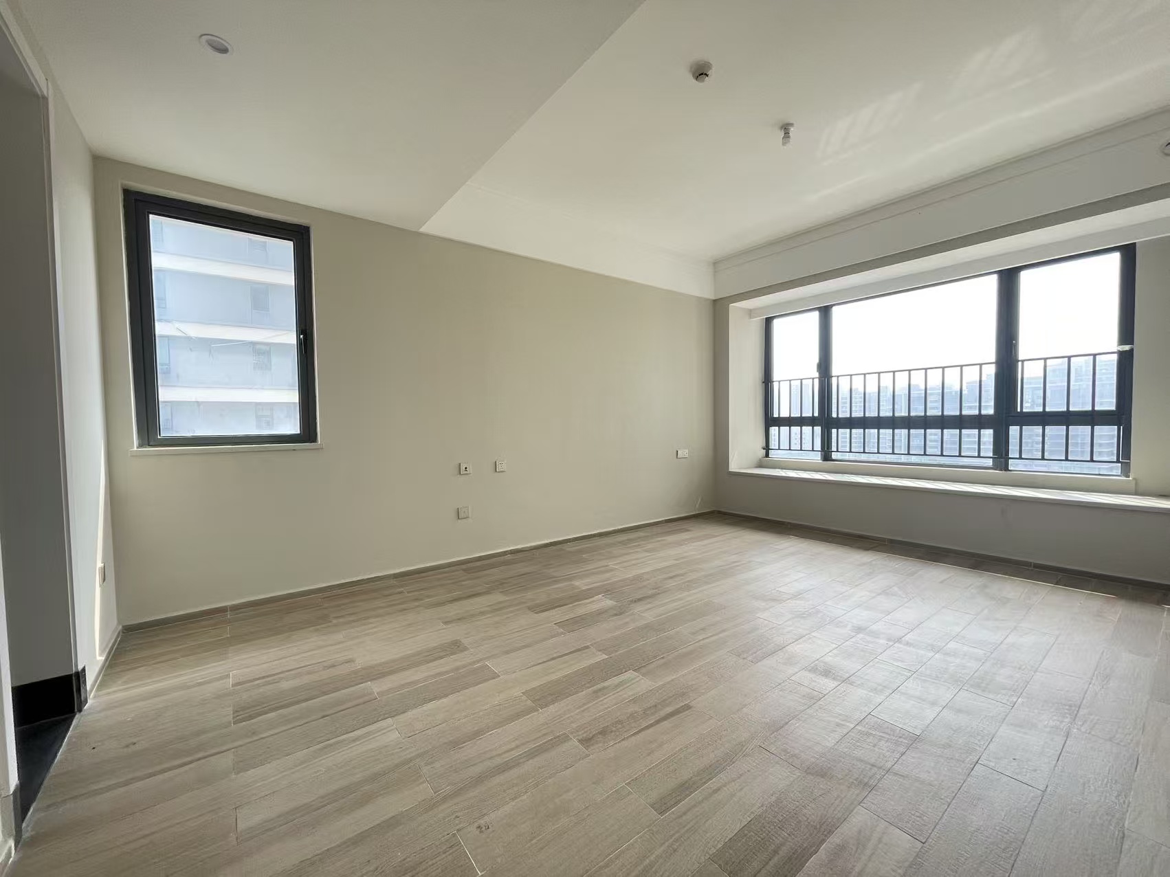 大华锦绣海岸三期  3室2厅2卫    228.0万室内图