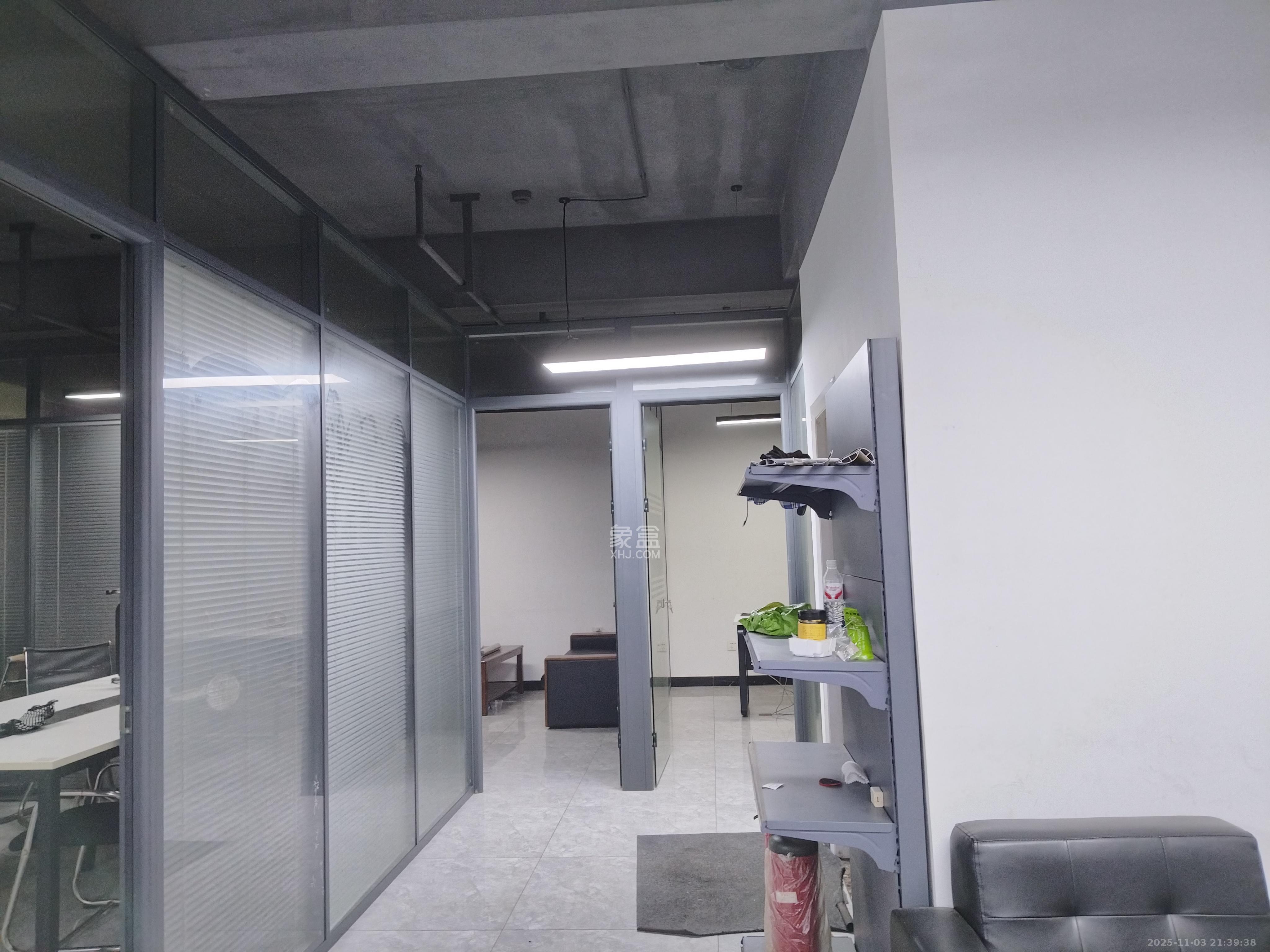 叠彩兰亭   150.0㎡      6000.0元/月室内图