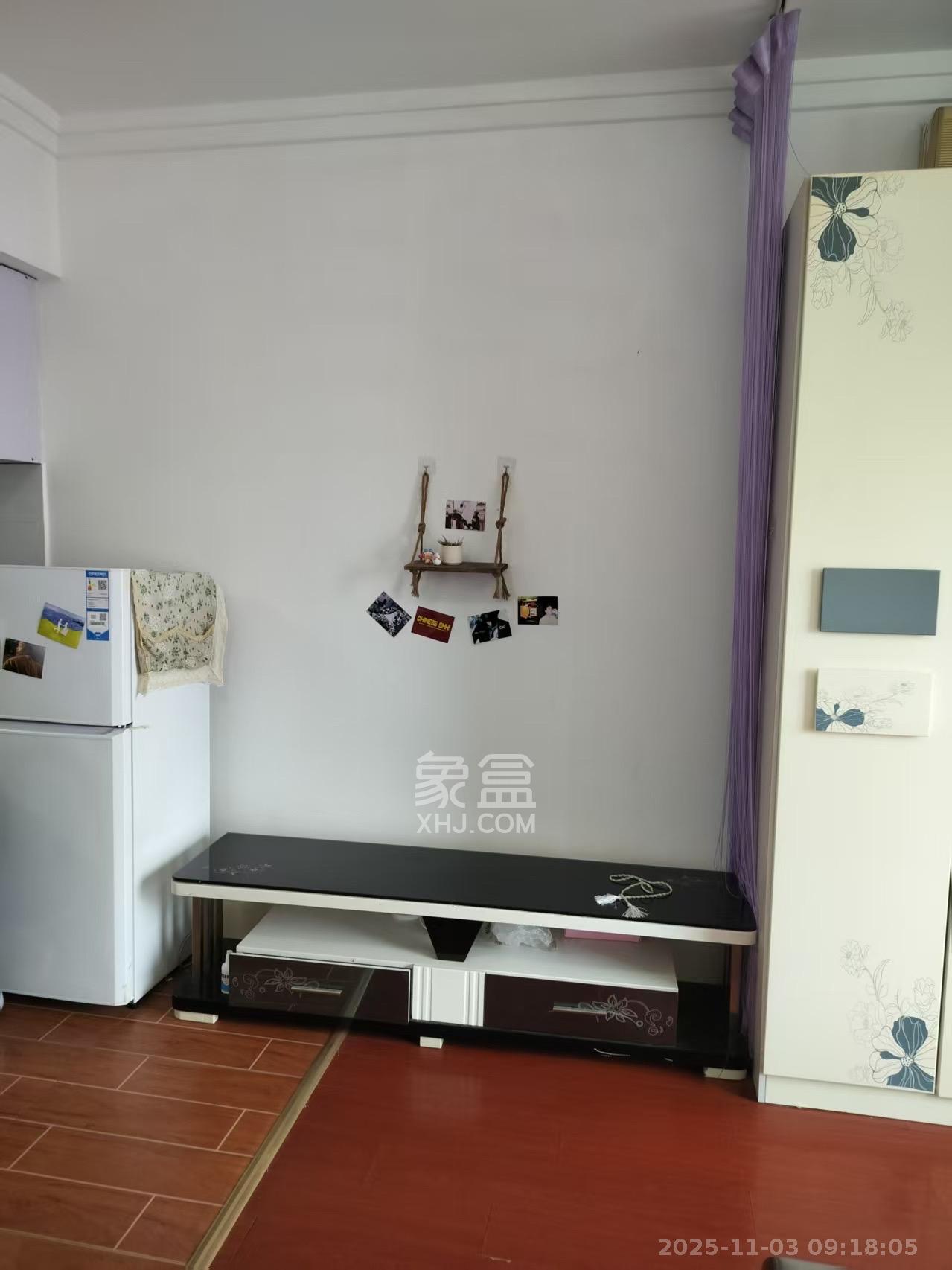 书香名邸 1室0厅0卫 1300.0元/月 书香名邸 1室0厅0卫 1300.0元/月室内图