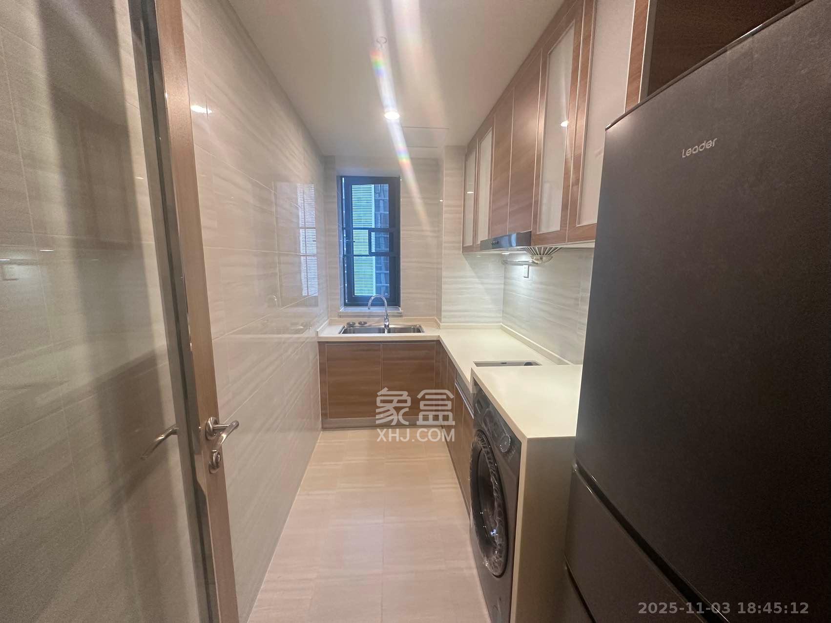 恒大金融广场  1室1厅1卫    2100.0元/月室内图