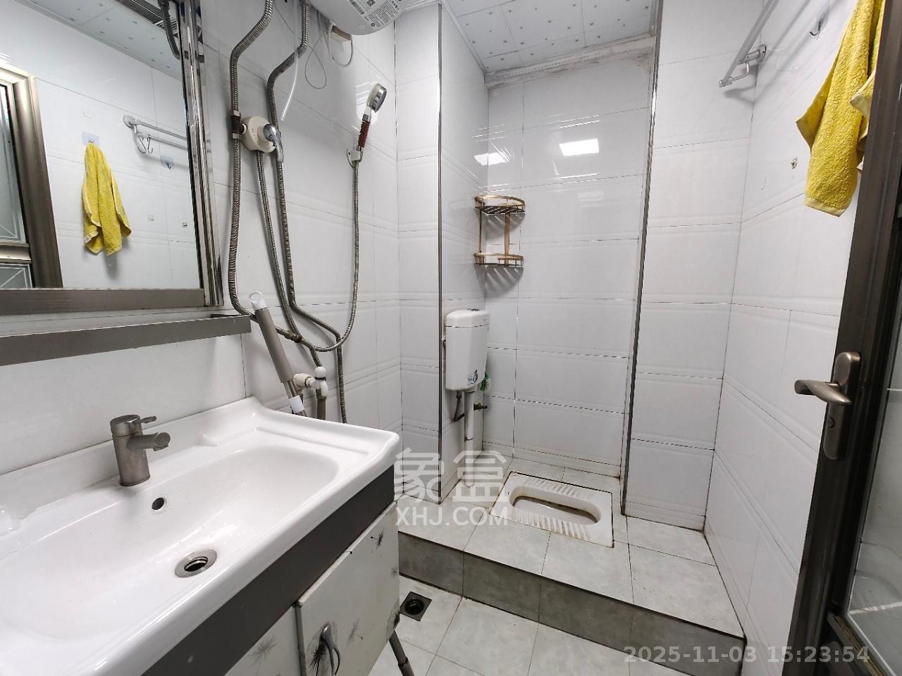 达美D6区  1室1厅2卫    1400.0元/月室内图