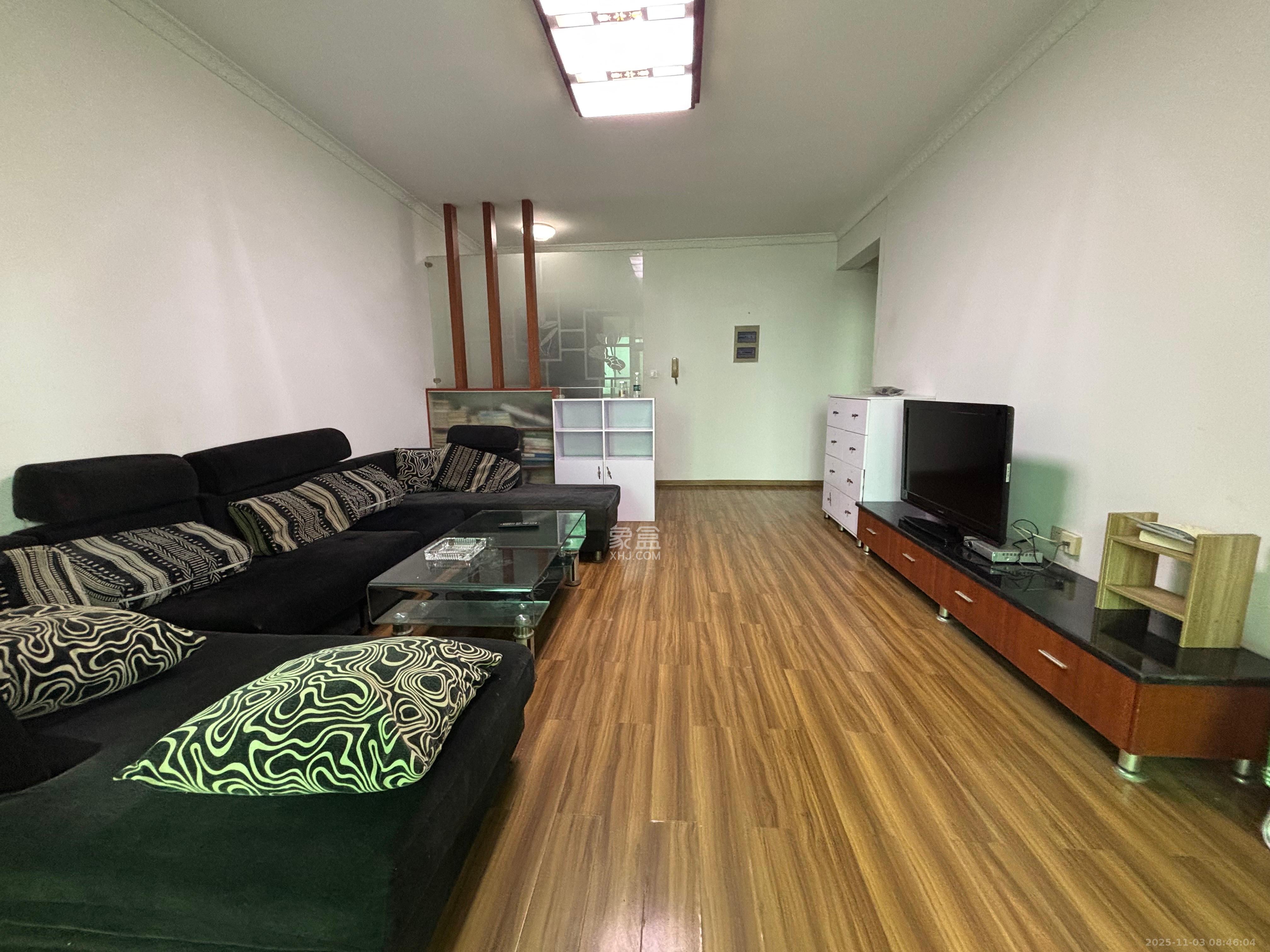 名都花园  3室2厅2卫    2800.0元/月室内图