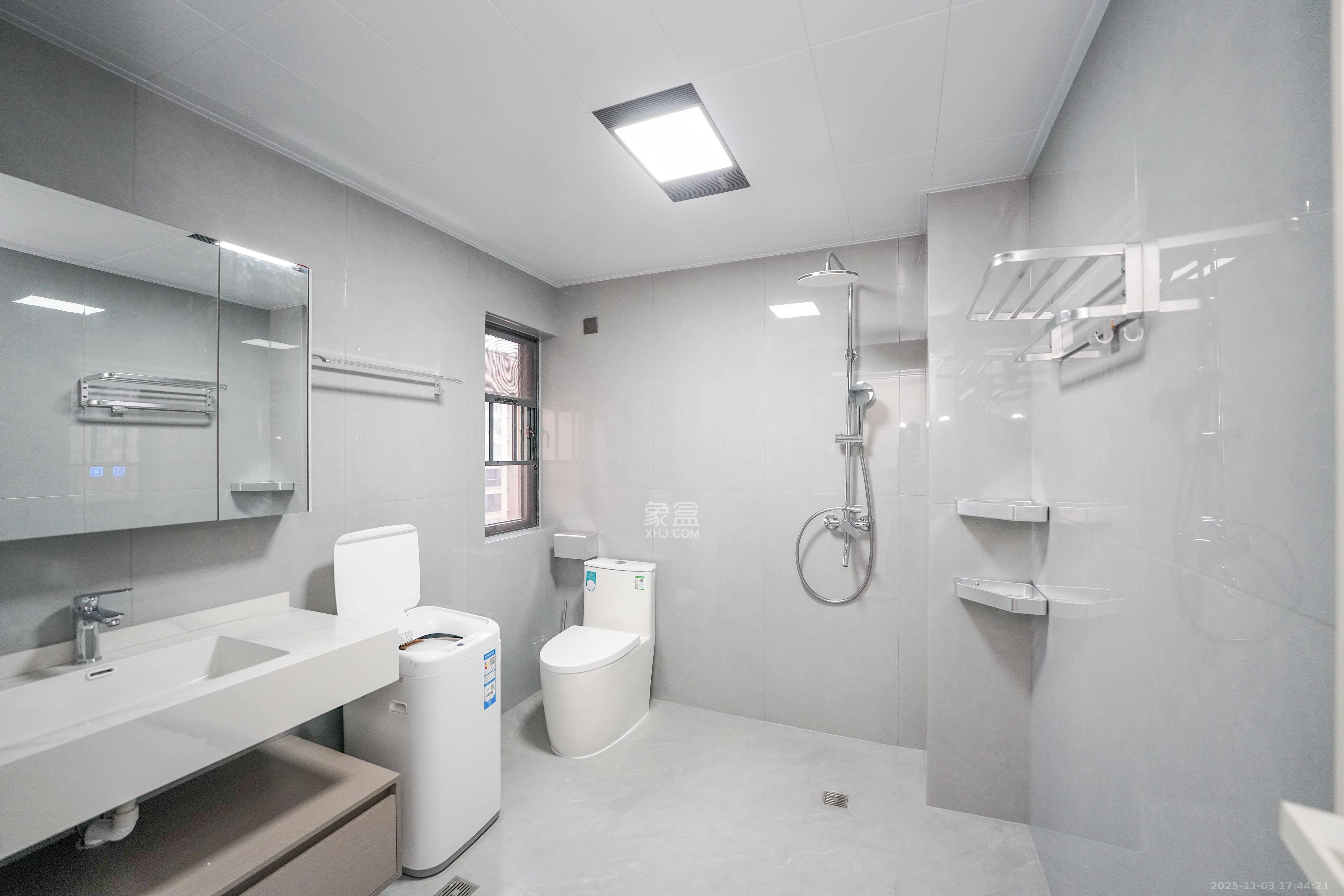 和美星城  4室2厅2卫    132.0万卫生间