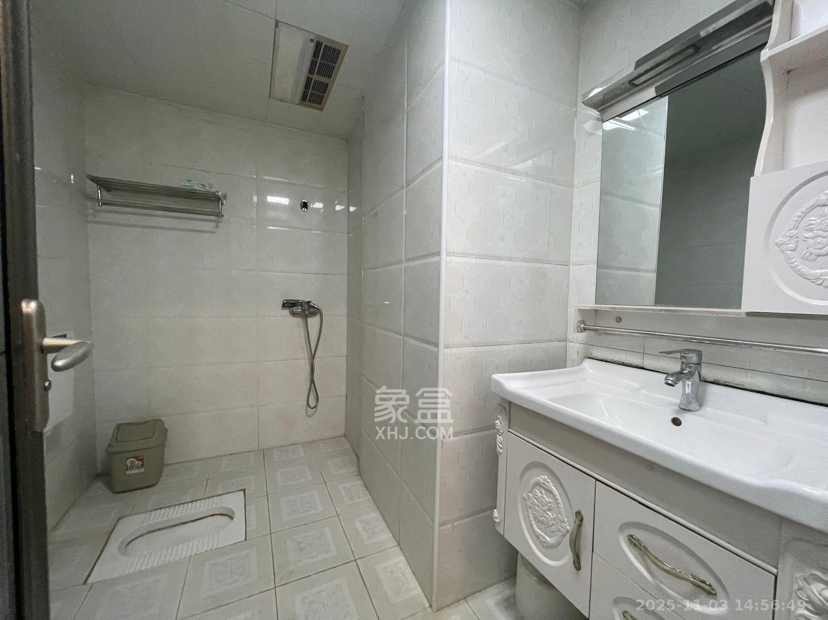 中信凯旋蓝岸（中信新城三期）  1室1厅1卫    1500.0元/月室内图