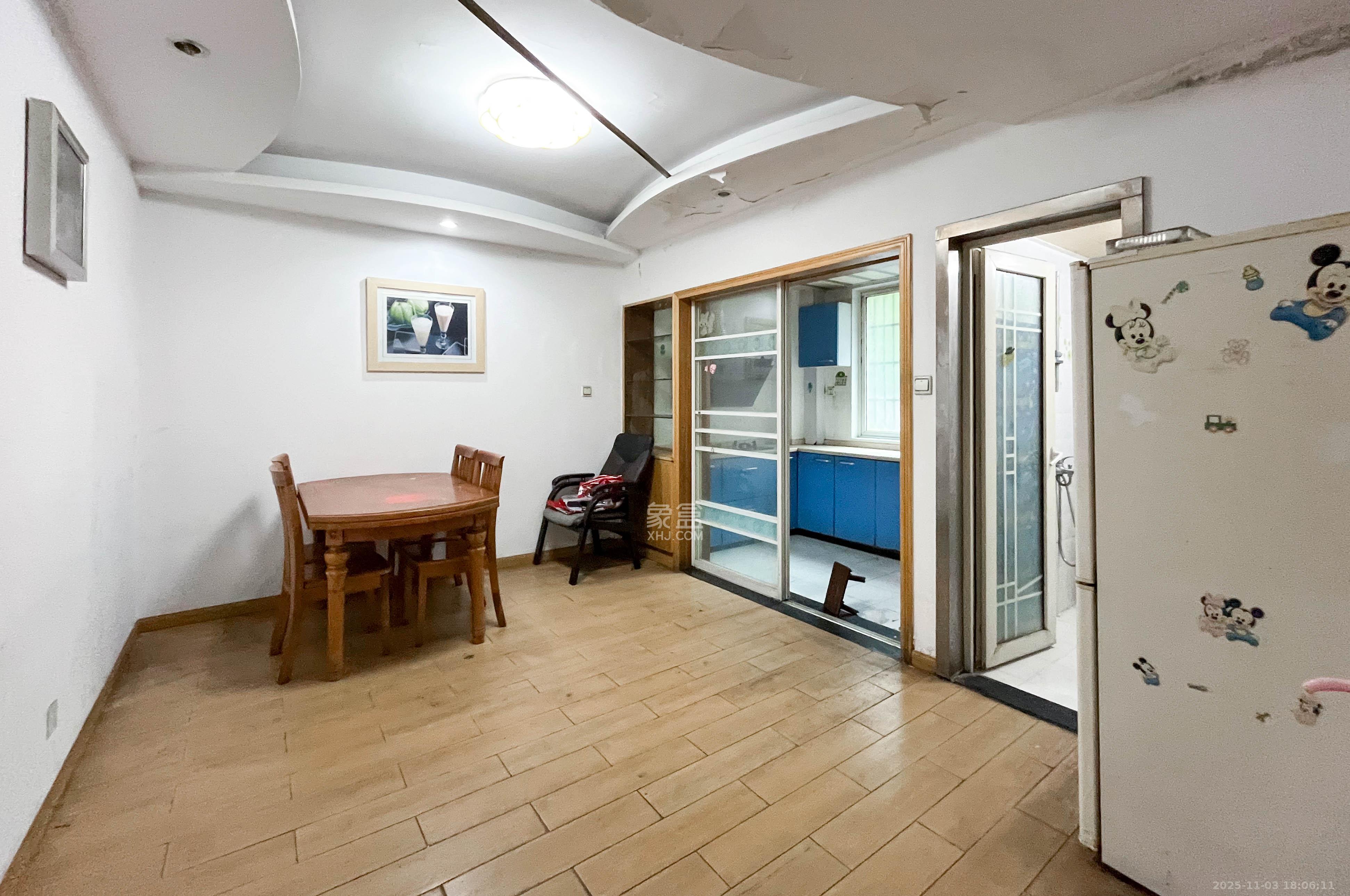 恩瑞麓山名园(龙王港小区)  3室2厅2卫    78.0万 恩瑞麓山名园(龙王港小区)  3室2厅2卫    78.0万其他