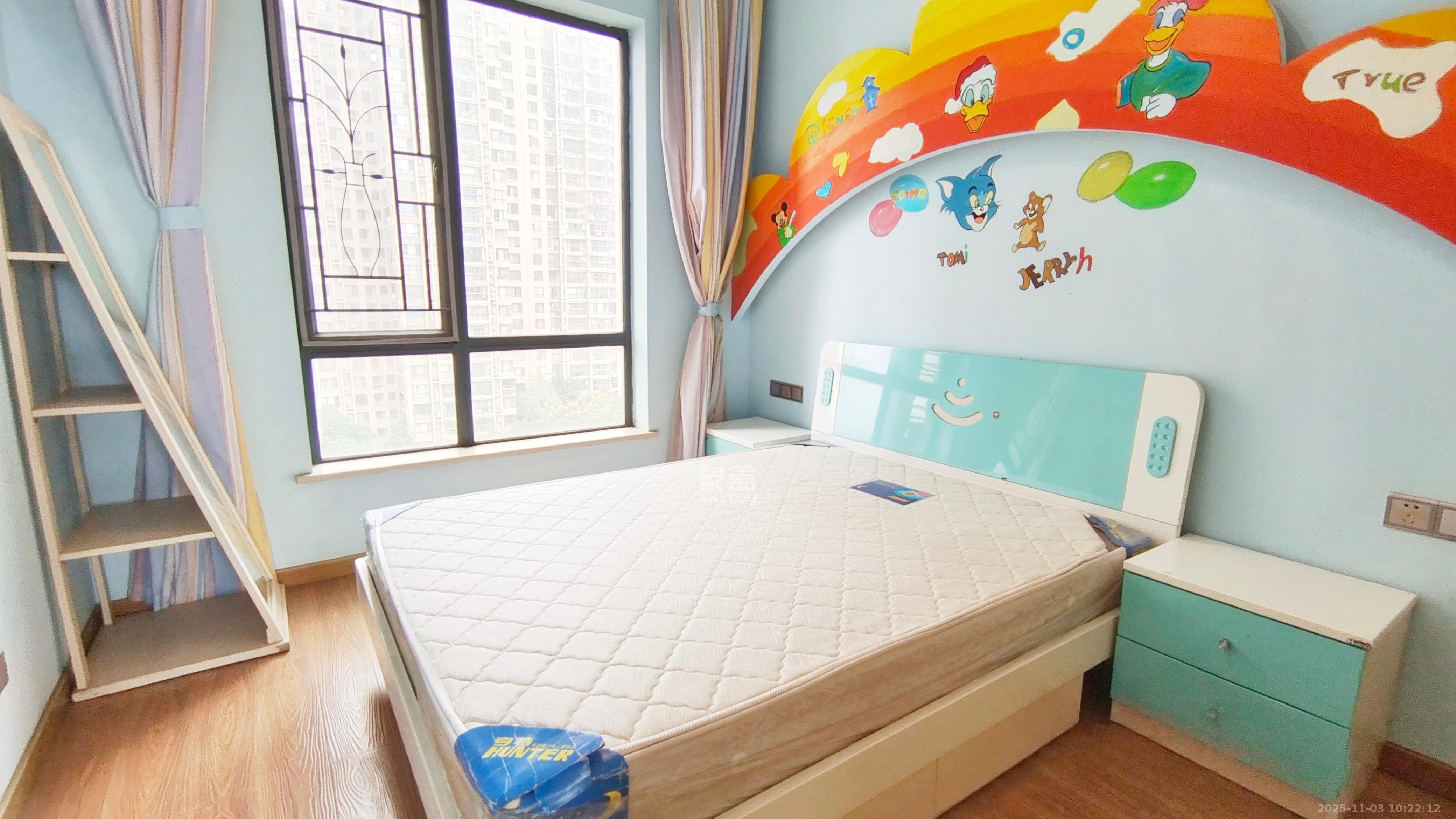 江河双水湾 3室2厅1卫 2400.0元/月 江河双水湾 3室2厅1卫 2400.0元/月室内图