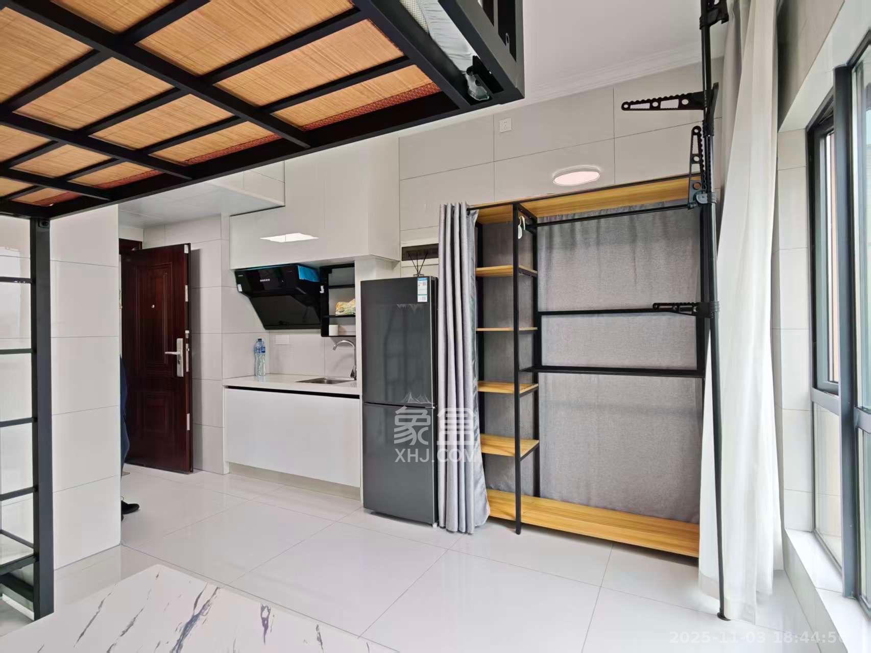 莲馨苑  1室1厅1卫    1300.0元/月室内图