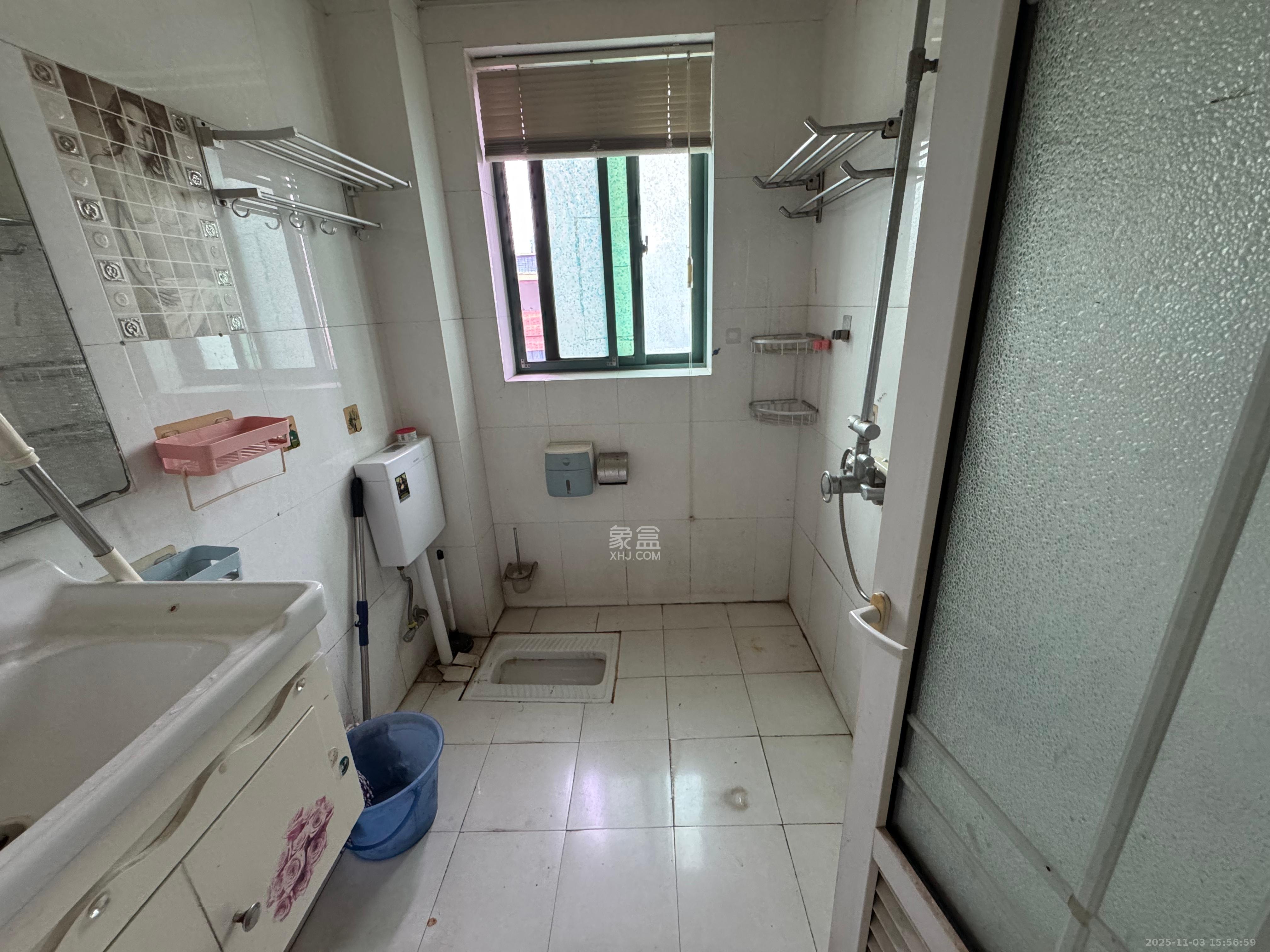 柠檬丽都  4室2厅1卫    2000.0元/月室内图